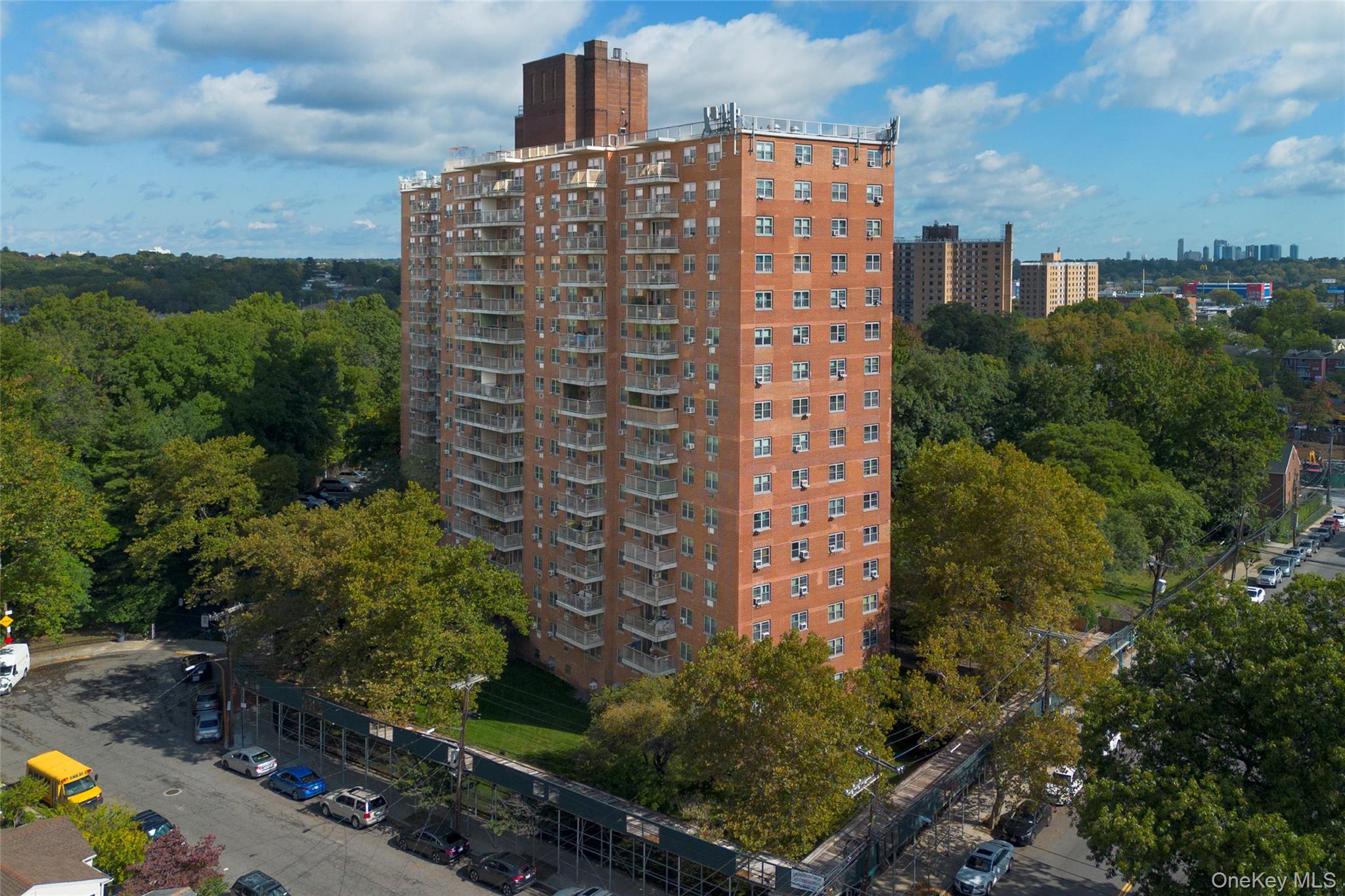 3410 De Reimer Avenue, Unit 12I