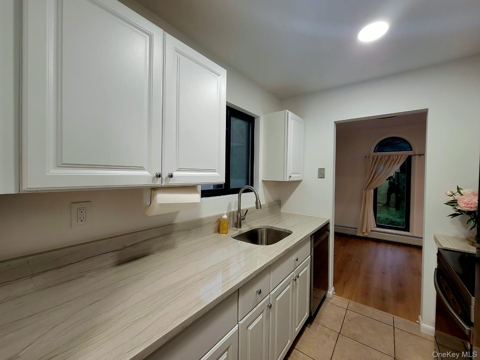 14 Granada Crescent, Unit 19 photo 3