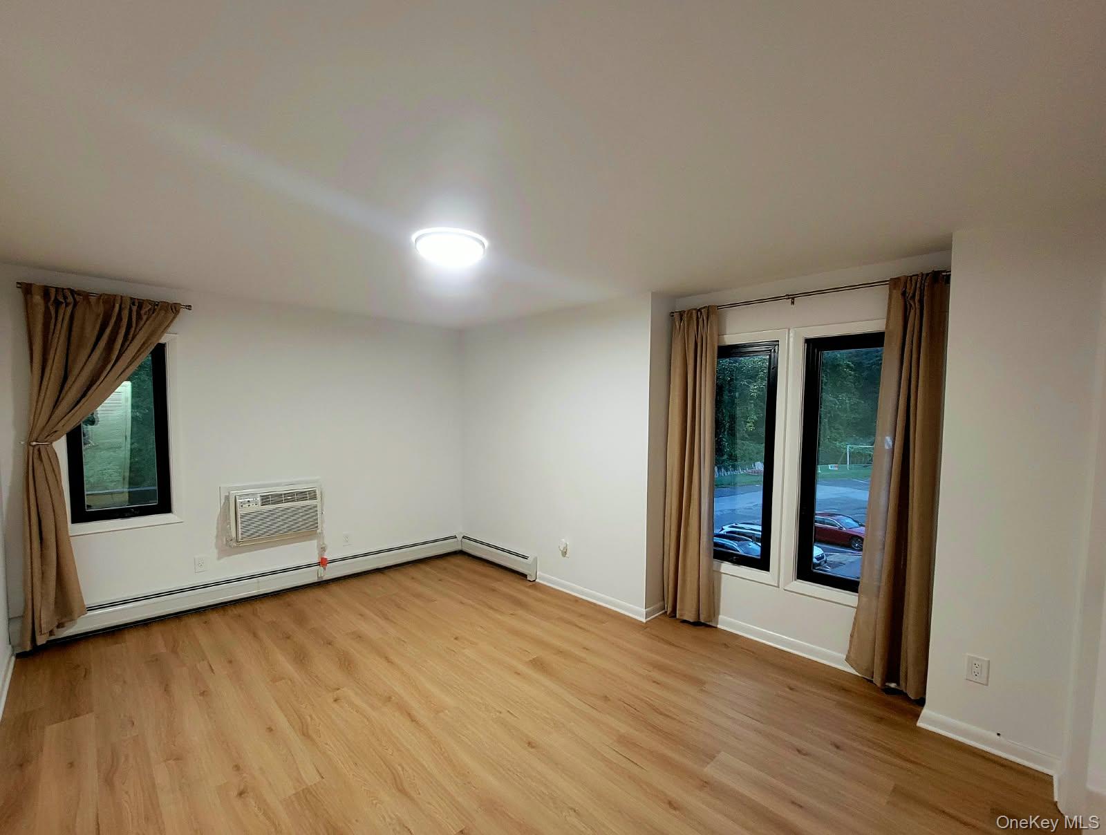 14 Granada Crescent, Unit 19 photo 6