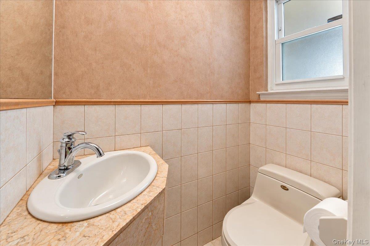 1850 Radcliff Avenue – For Sale photo 5