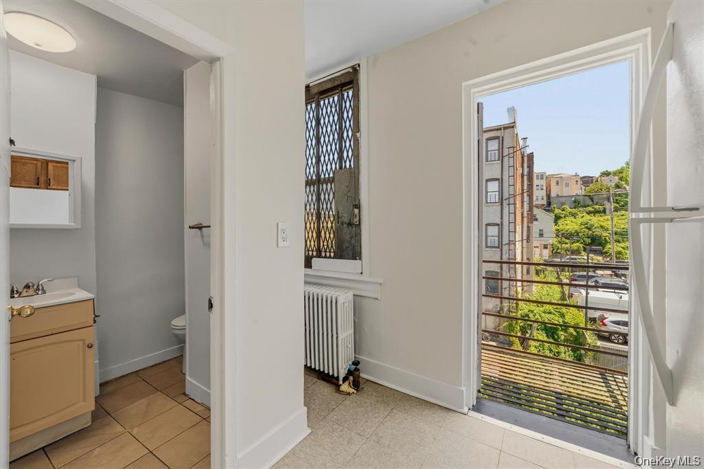 158 Willow Street, Unit 4B photo 5