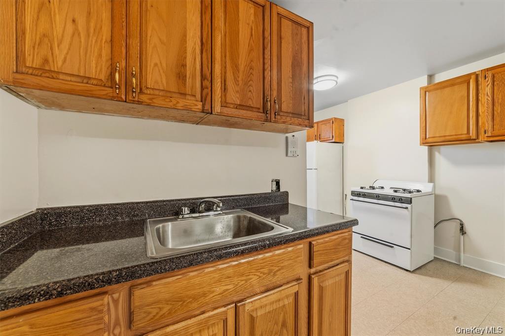 158 Willow Street, Unit 4B photo 2
