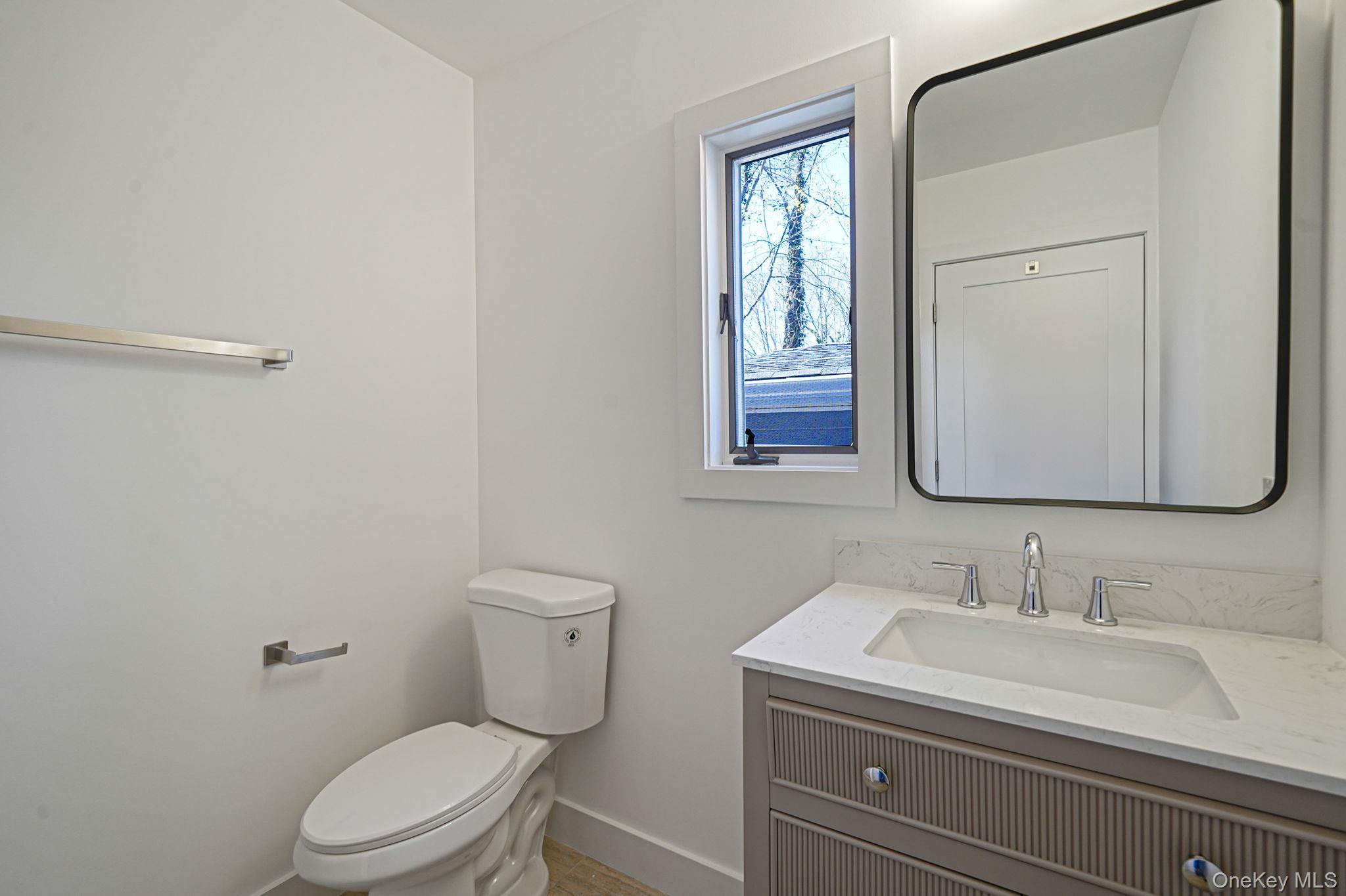 2939 N Wading River Road – For Sale photo 14