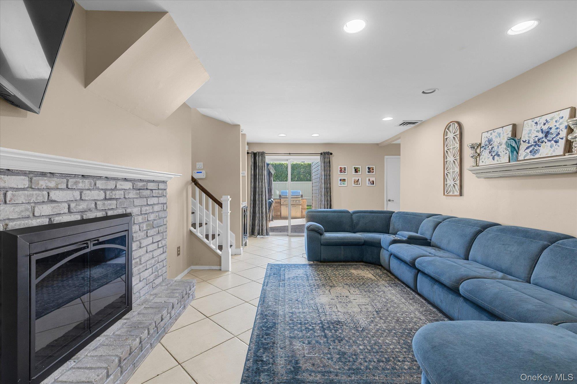 2116 Oliver Way – For Sale photo 12