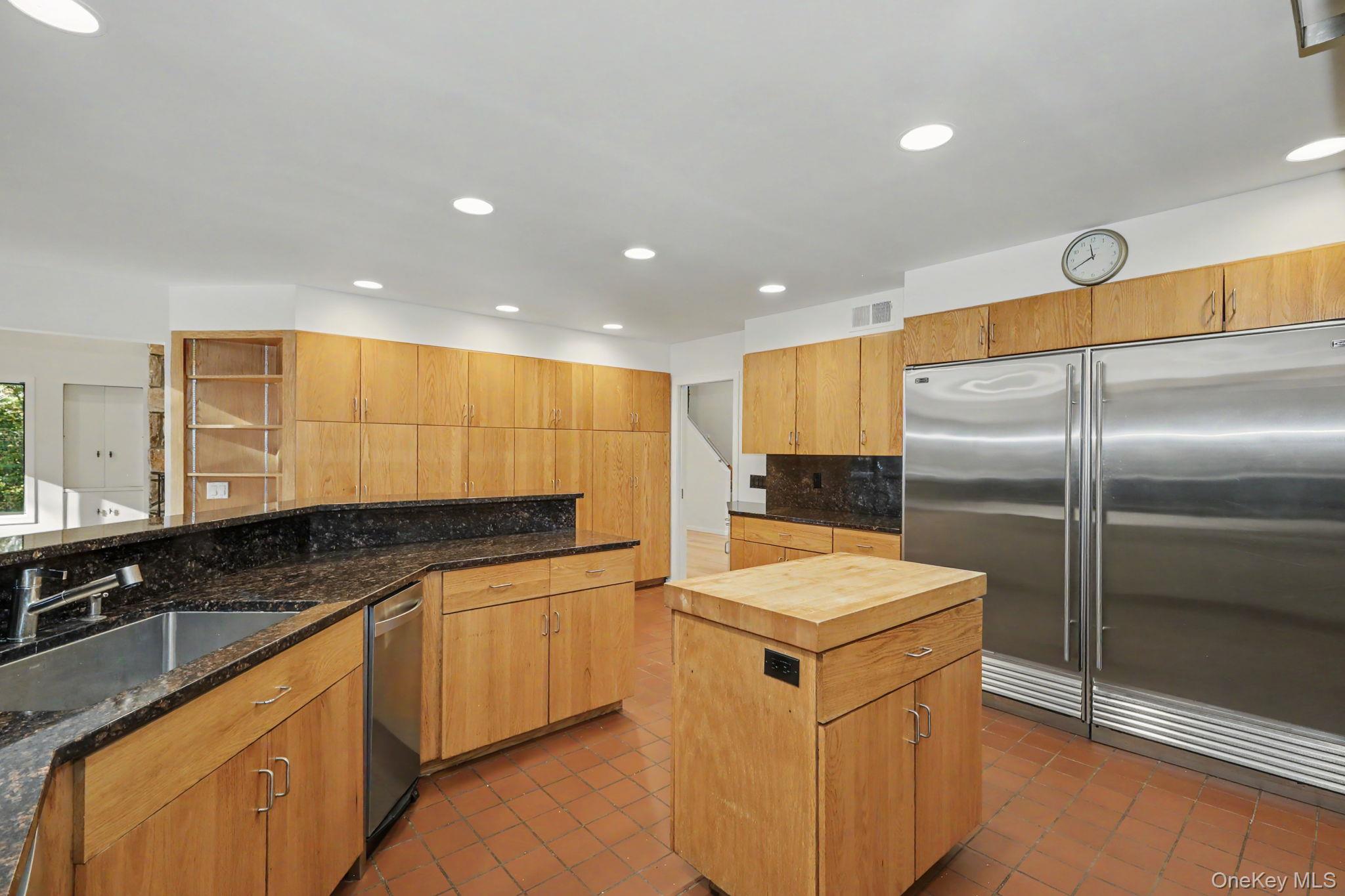 4 Stone Hollow Way – For Sale photo 13