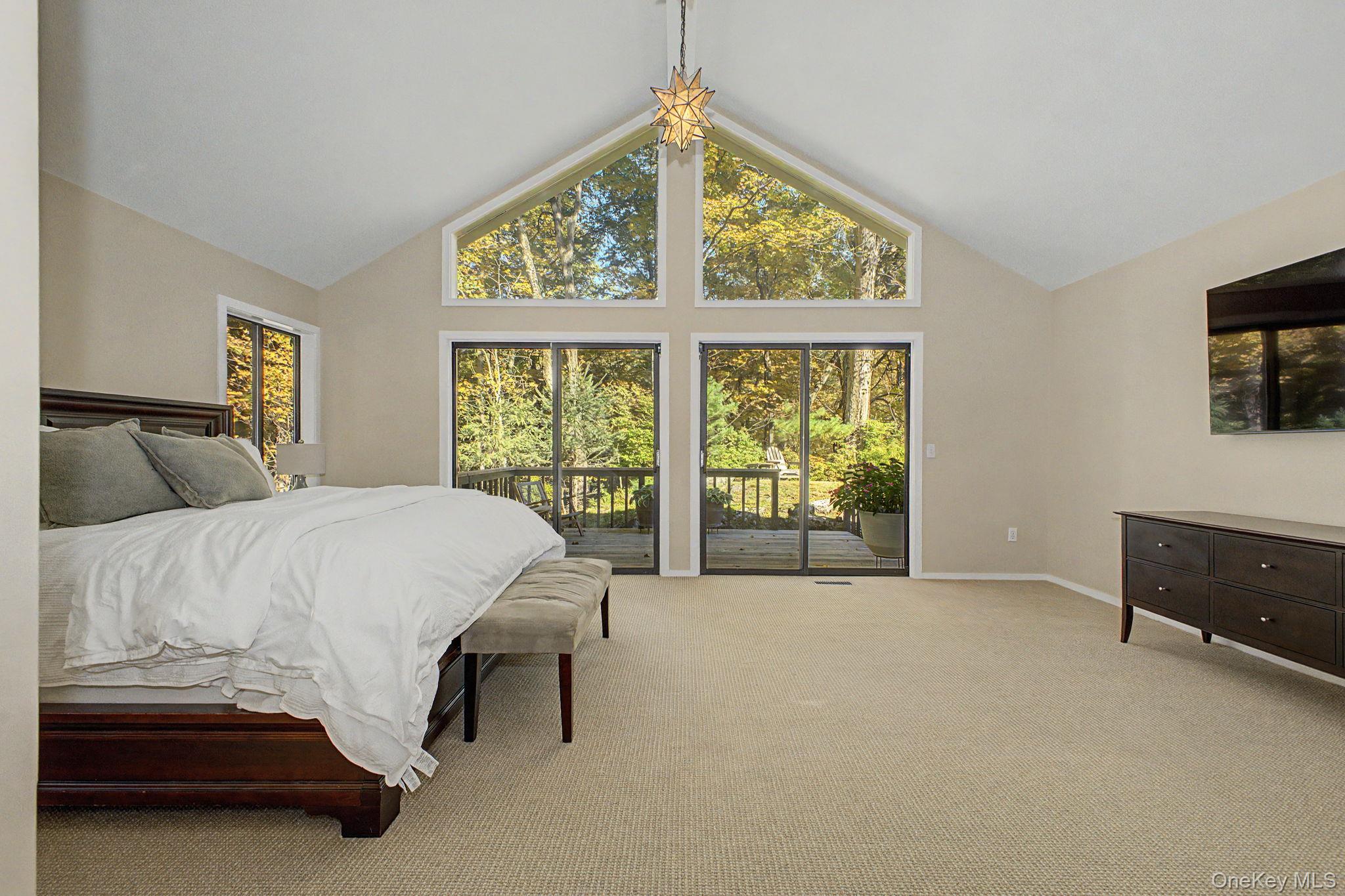4 Stone Hollow Way – For Sale photo 22