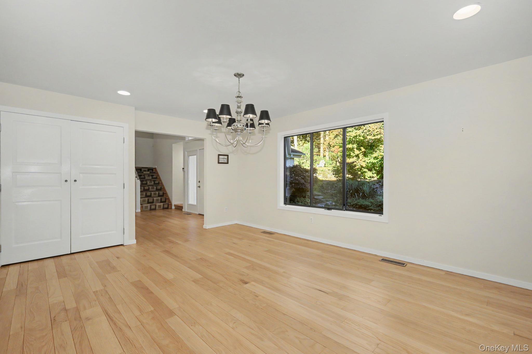 4 Stone Hollow Way – For Sale photo 9