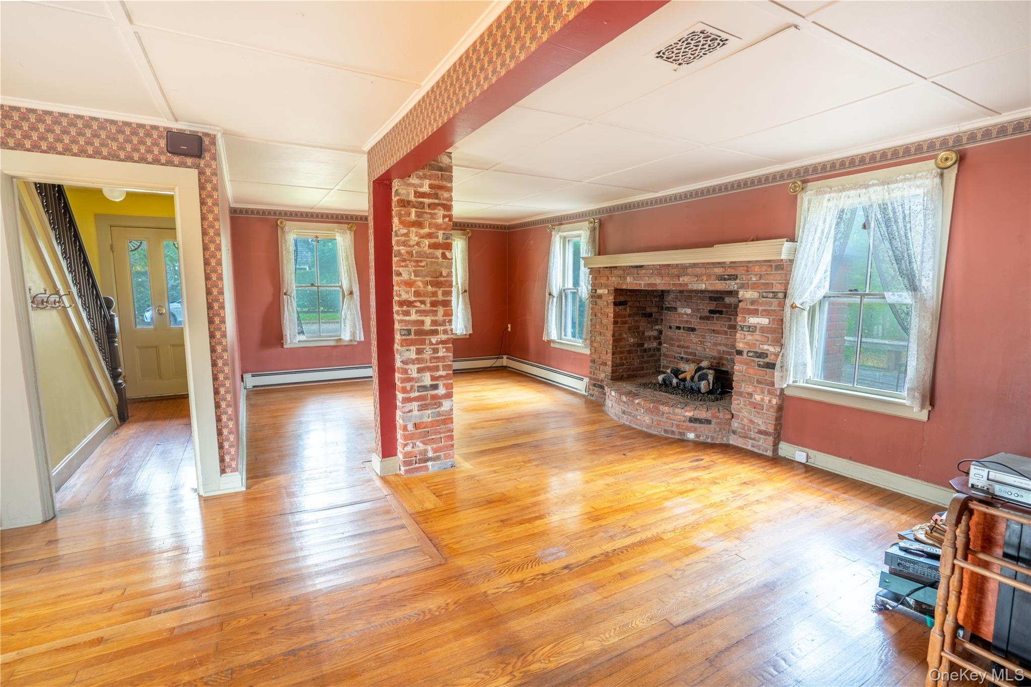402 5th Street – For Sale photo 6