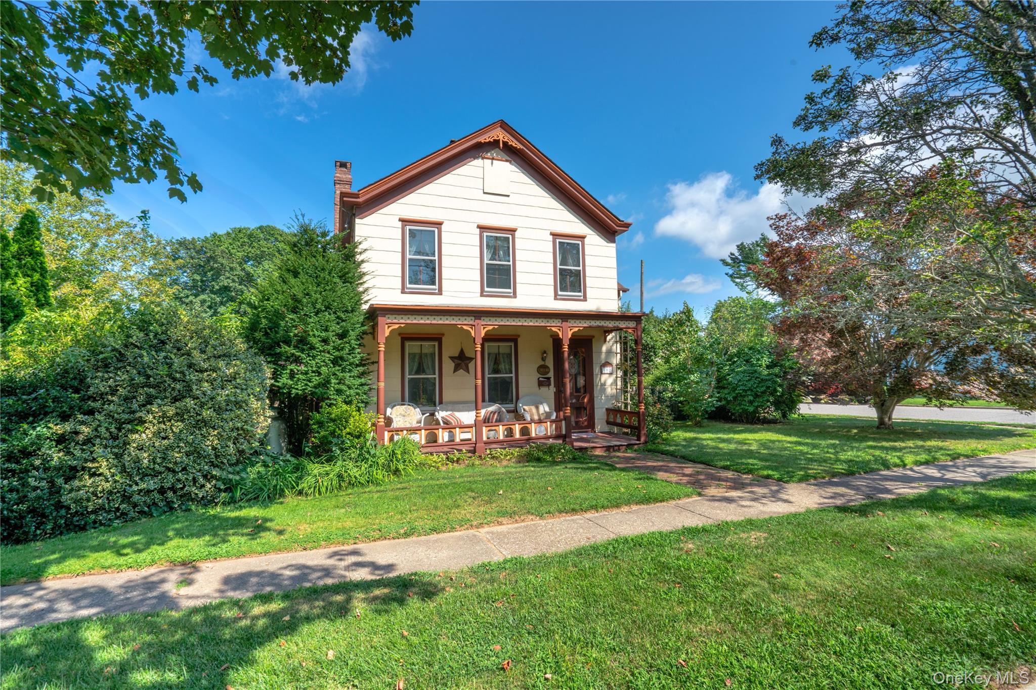 402 5th Street – For Sale