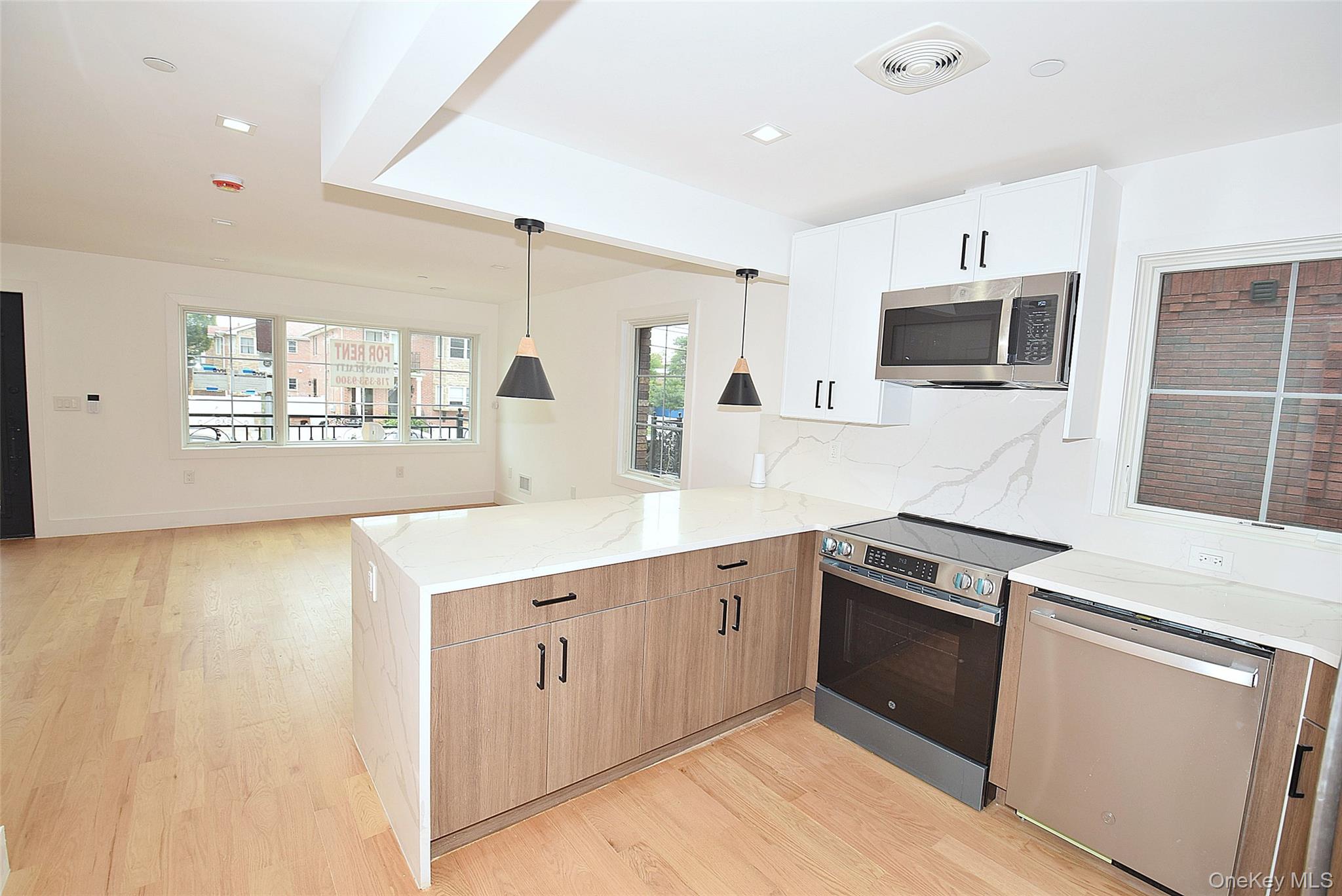 38-36 215st, Unit 1fl photo 4