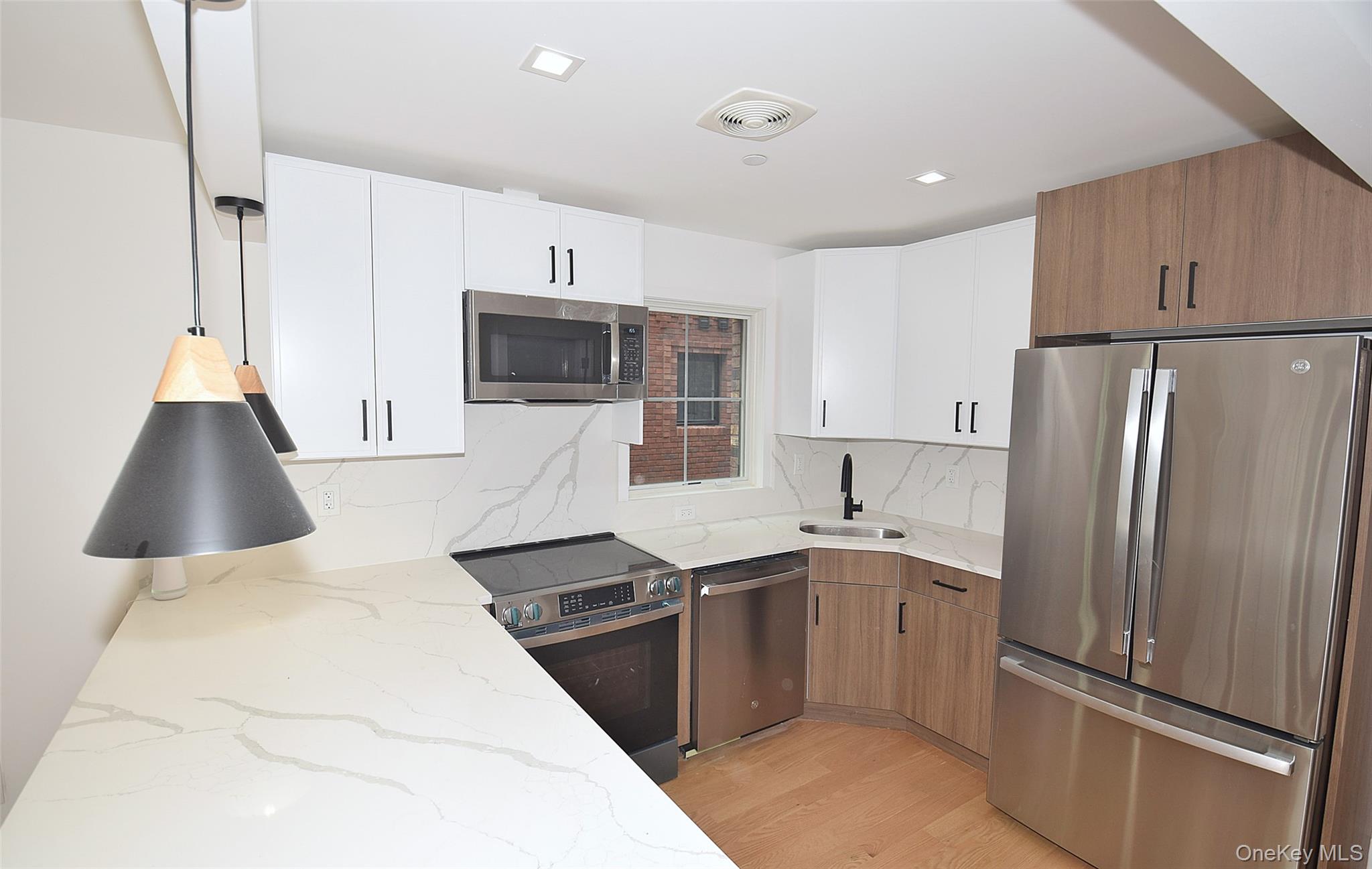 38-36 215st, Unit 1fl photo 6