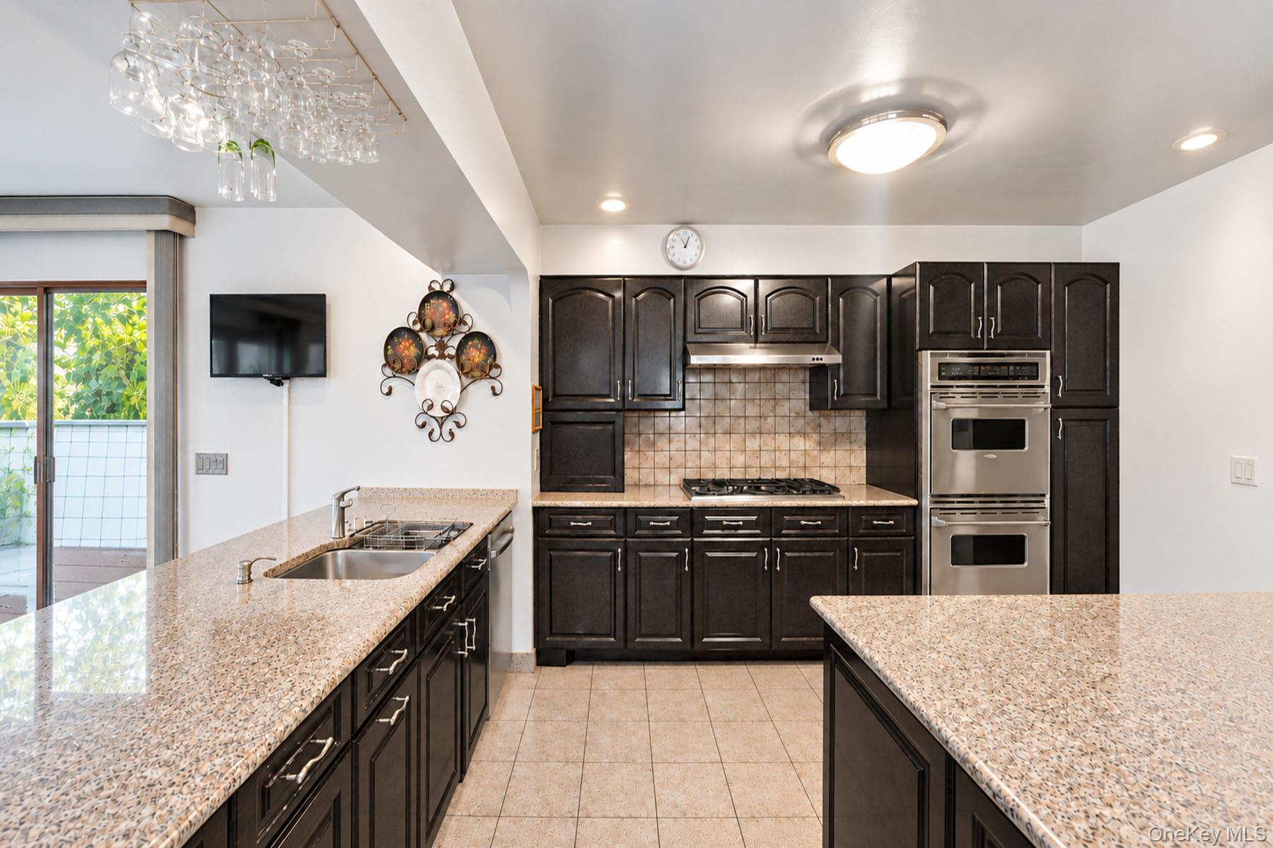 172-03 35 Avenue – For Sale photo 22