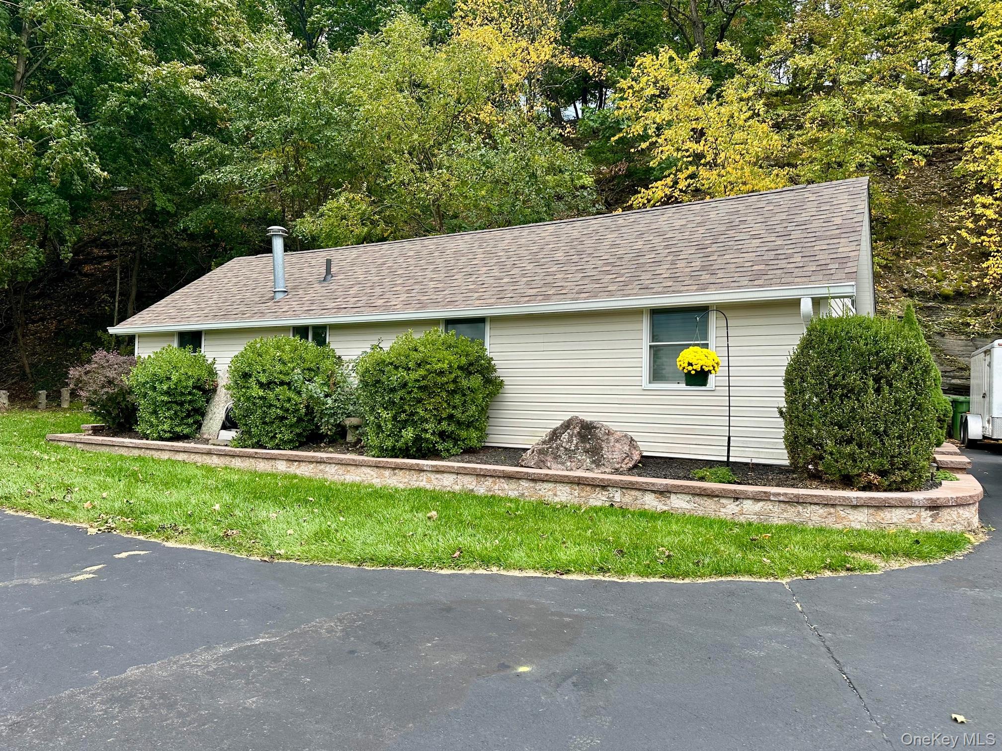 38 Glenmere Avenue, Unit Unit B photo 11