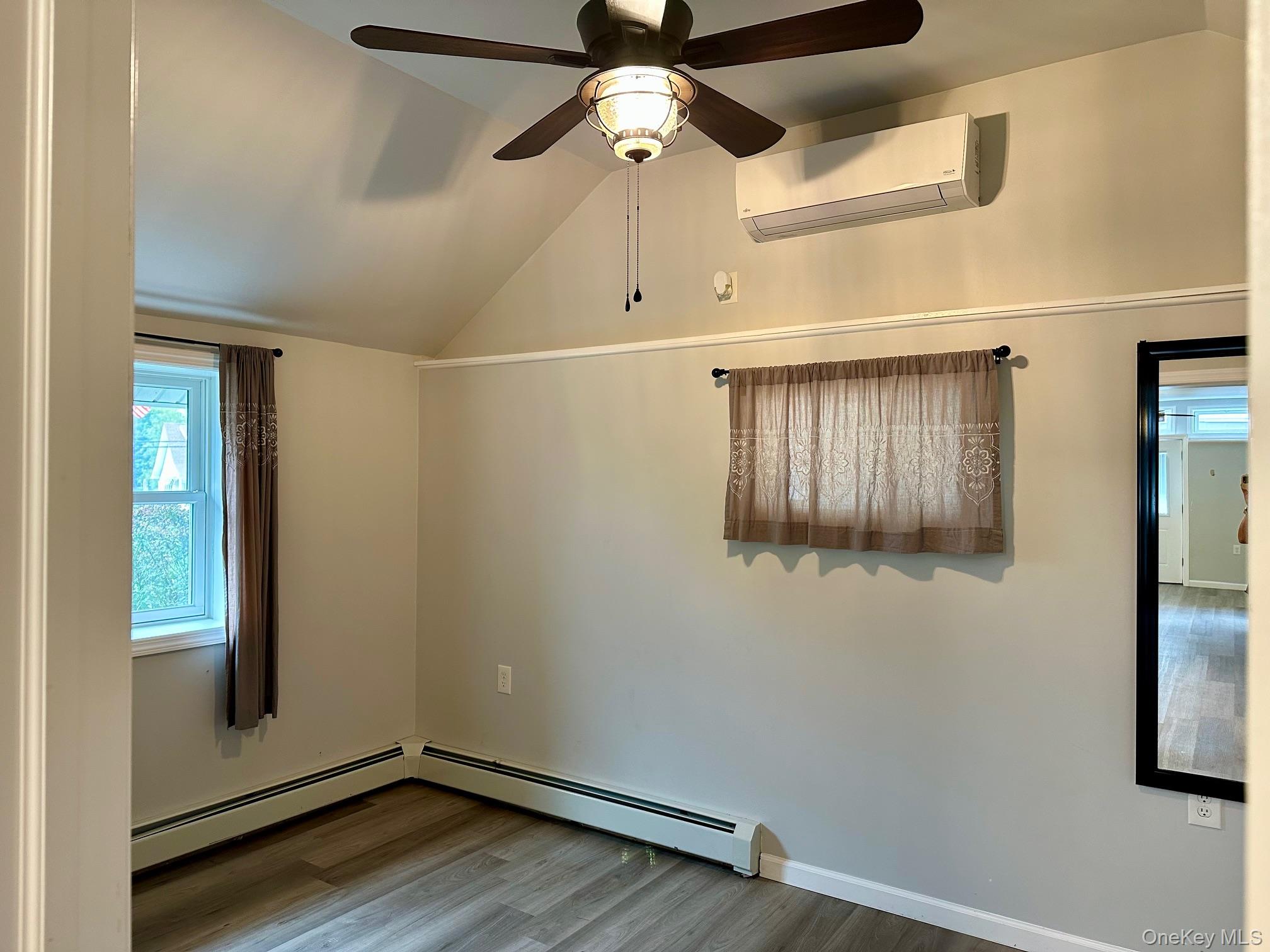 38 Glenmere Avenue, Unit Unit B photo 7