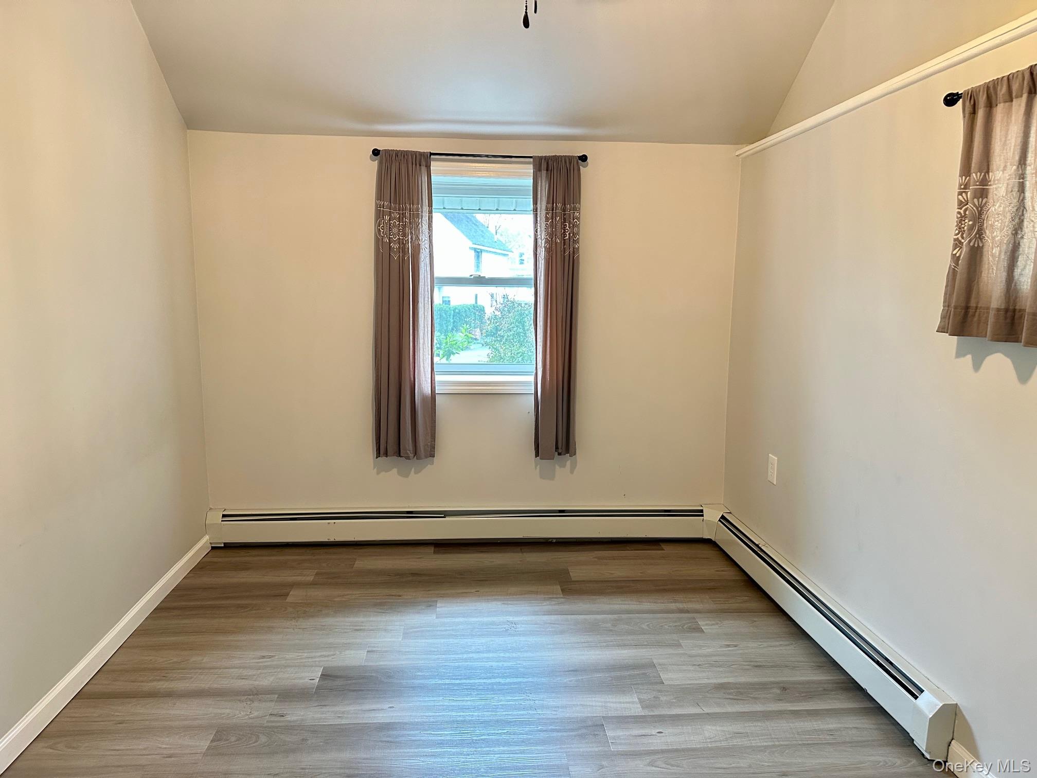 38 Glenmere Avenue, Unit Unit B photo 8