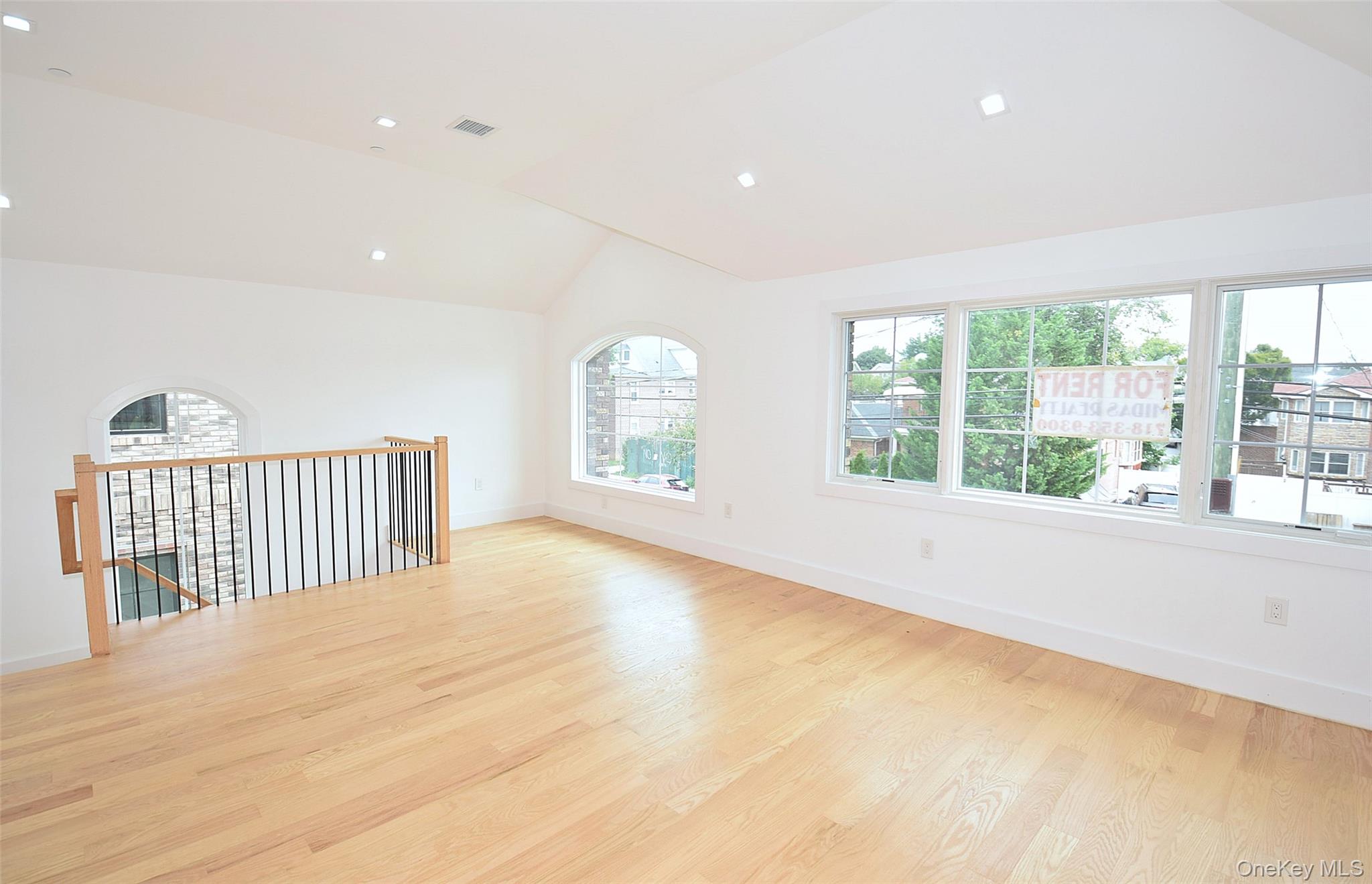 38-36 215st, Unit 2 Fl photo 3