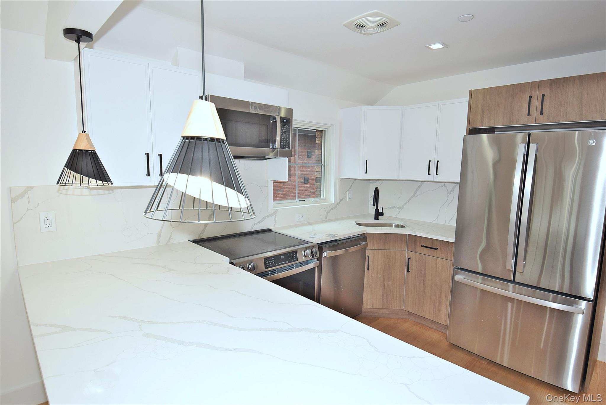 38-36 215st, Unit 2 Fl photo 6