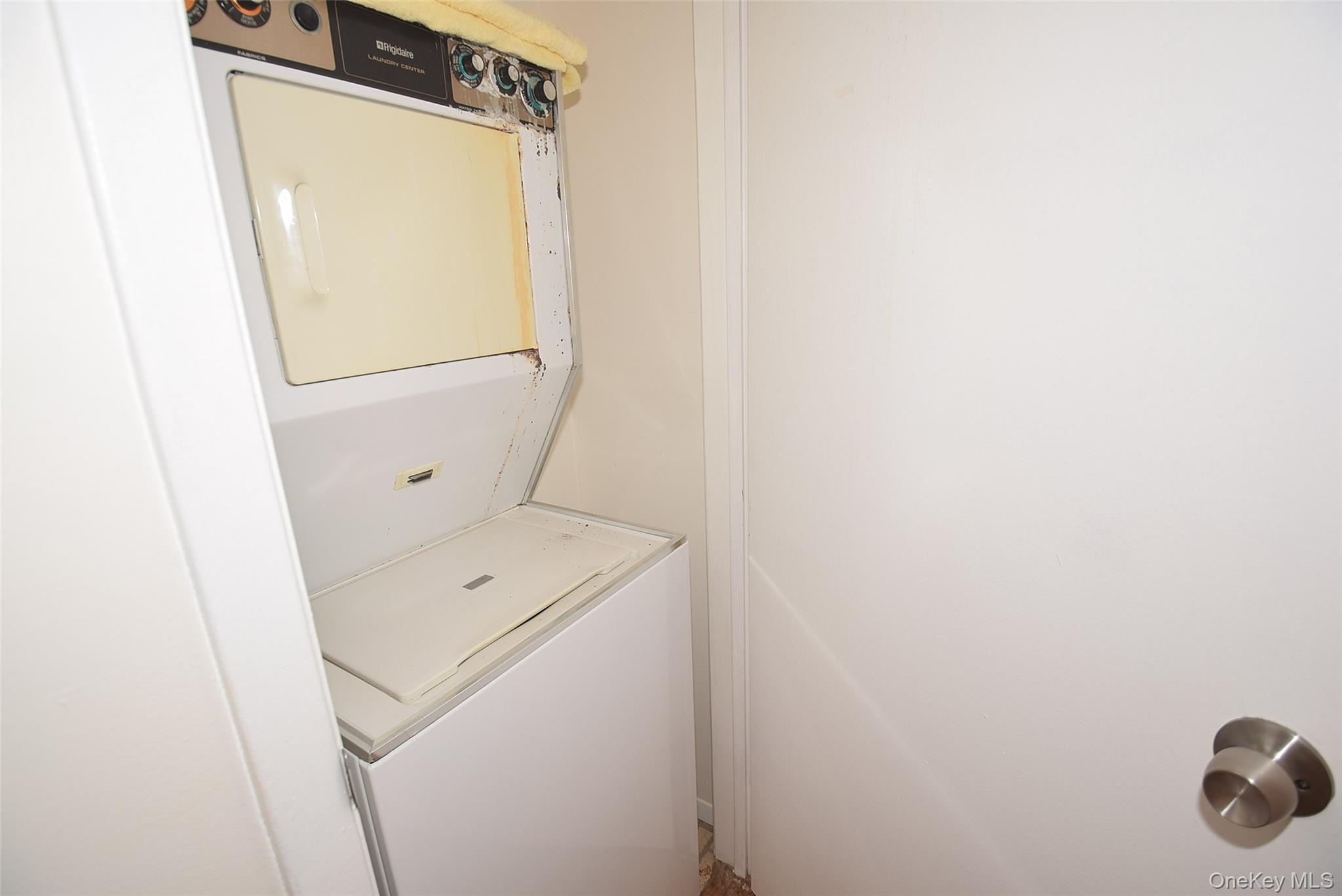 220-47 67 Ave – For Rent photo 19