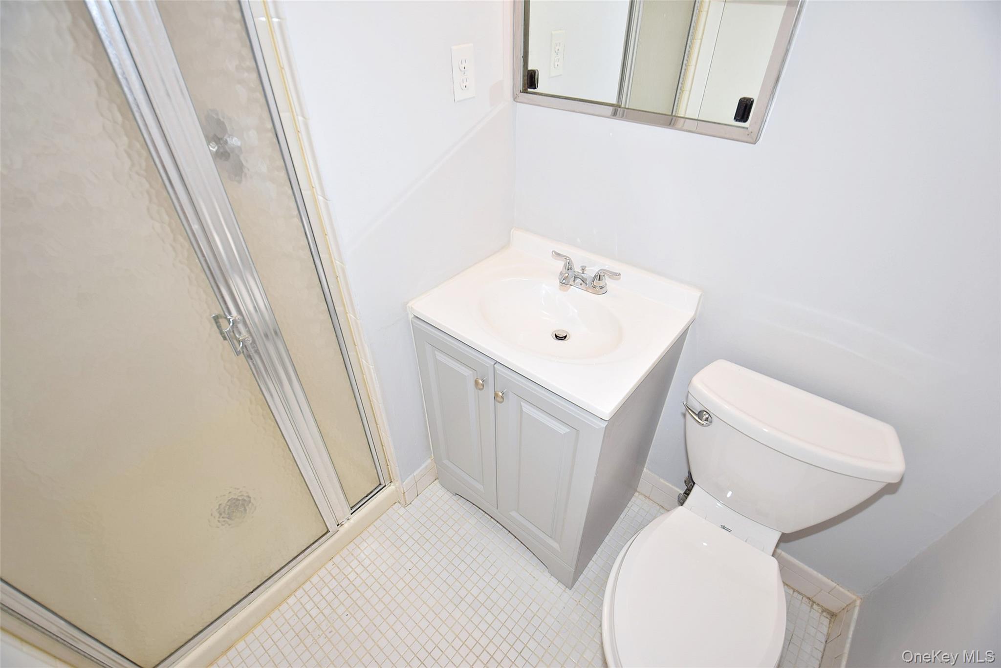 220-47 67 Ave – For Rent photo 15
