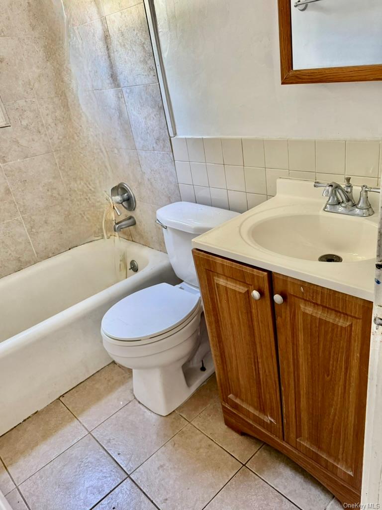 74 Yale Avenue – For Rent photo 8