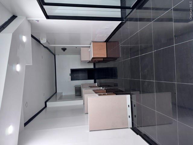 7612 Rockaway Boulevard – For Rent photo 2