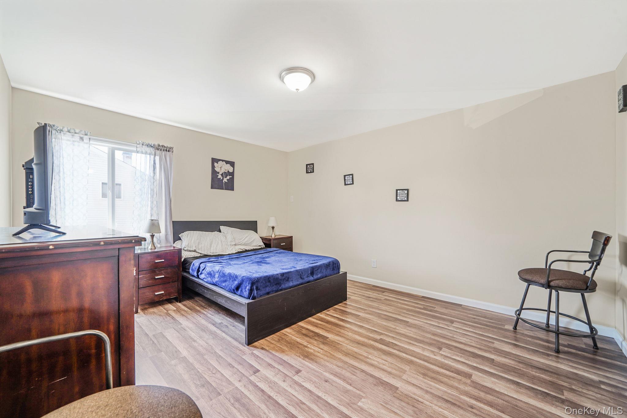 180 Branch Avenue – For Sale photo 16
