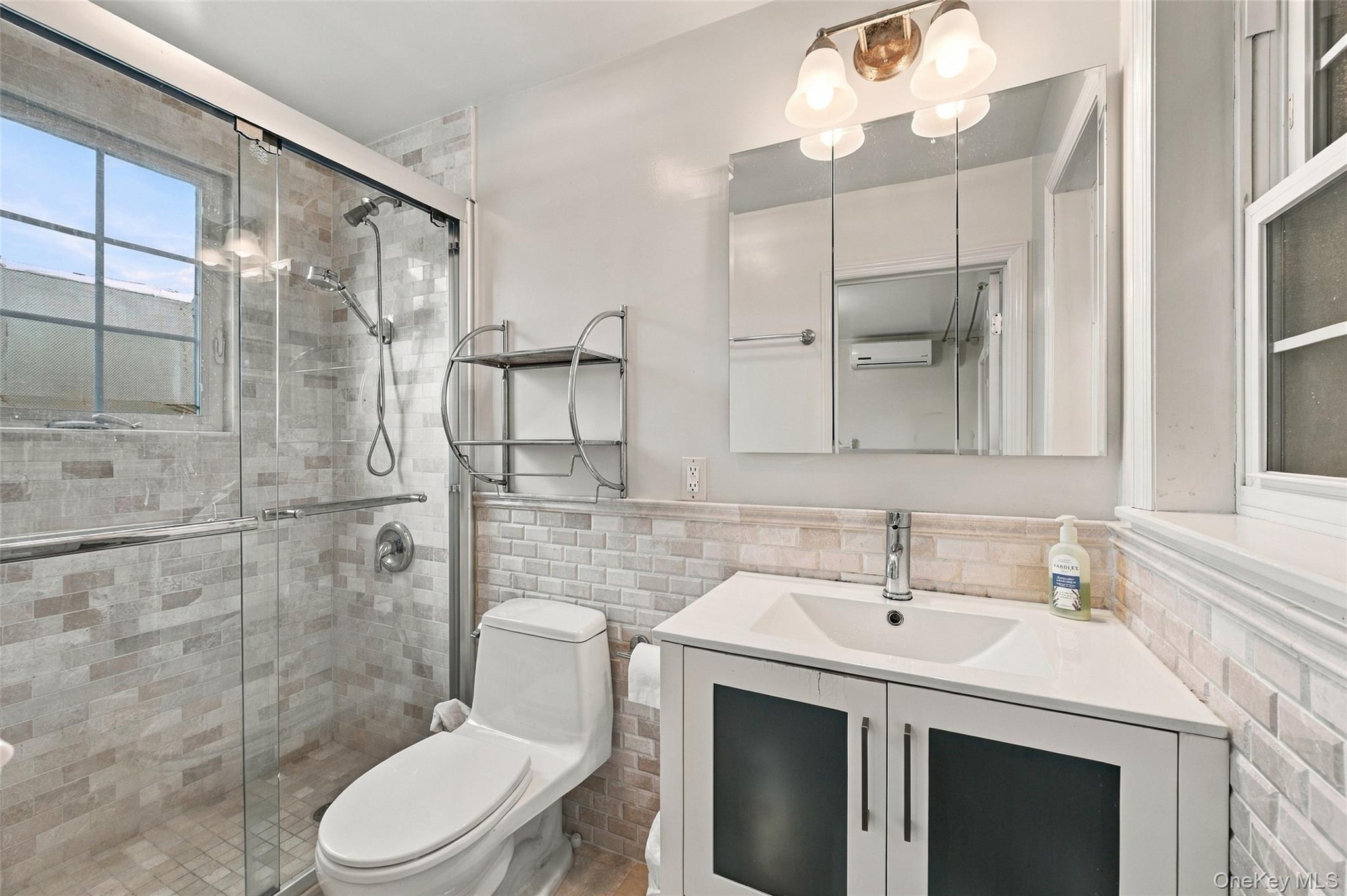 143-36 37th Avenue, Unit 5A photo 17