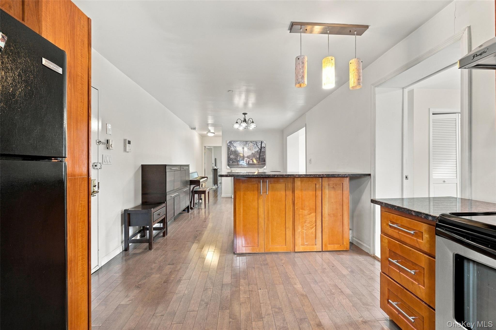 143-36 37th Avenue, Unit 5A photo 12