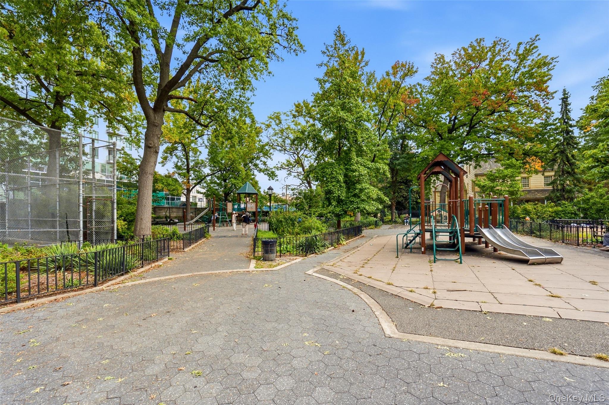 143-36 37th Avenue, Unit 5A photo 22