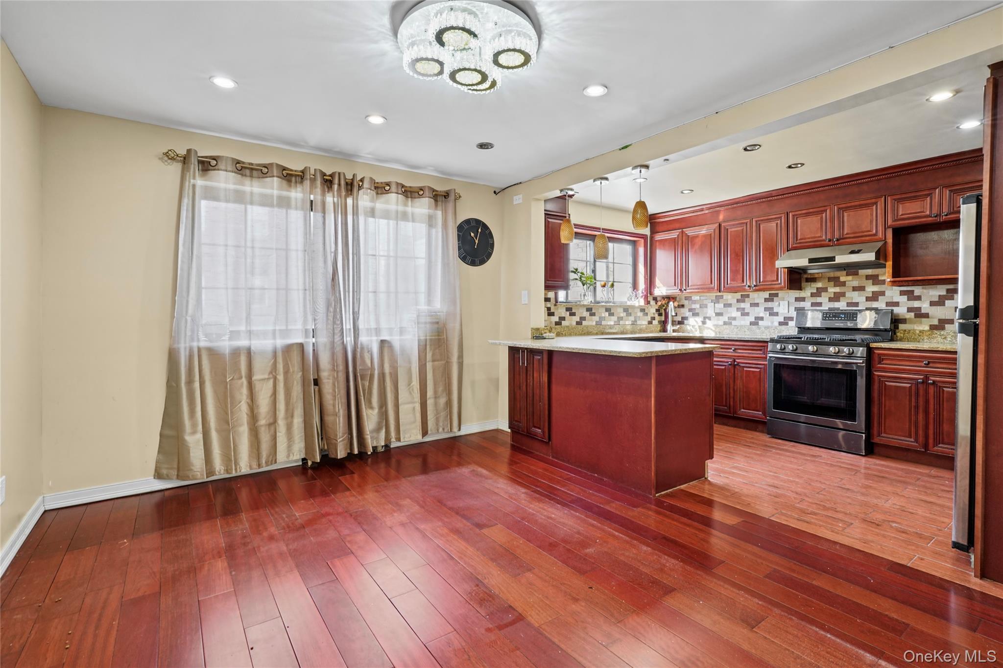 4826 63rd Street – For Sale photo 7