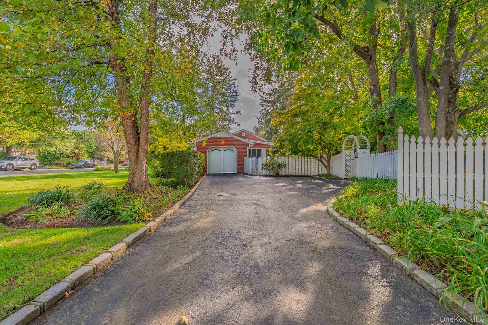 2 Charles Avenue – For Sale photo 18