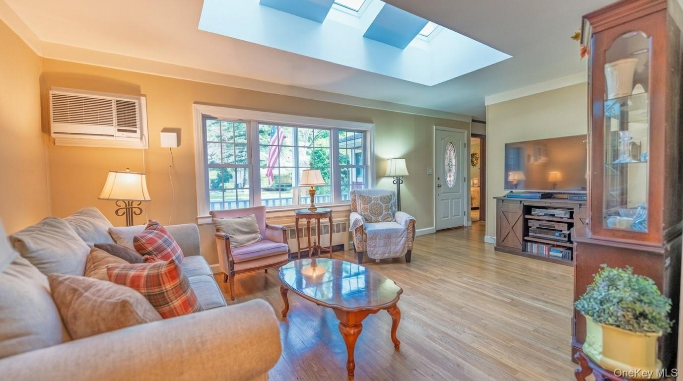 2 Charles Avenue – For Sale photo 2