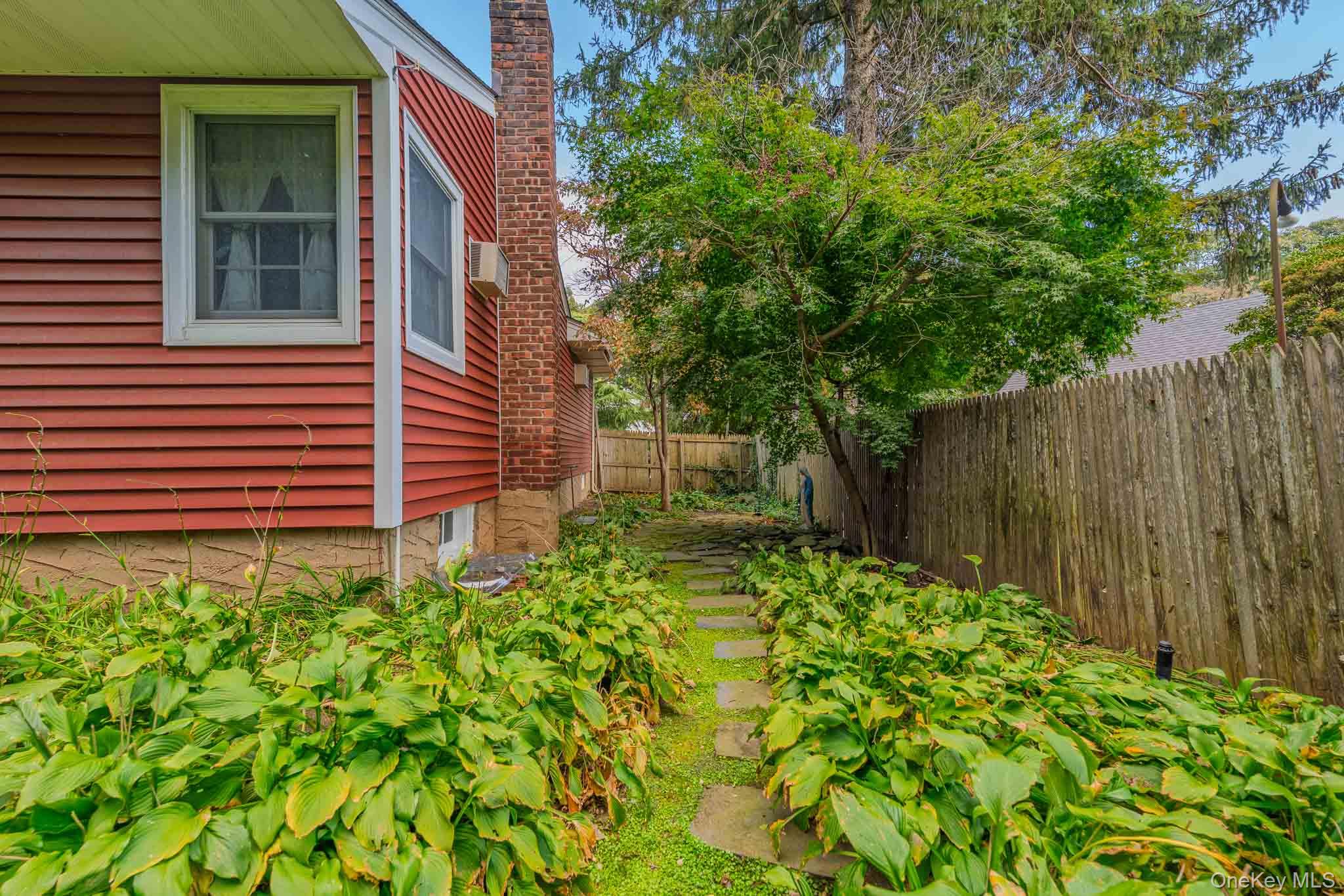 2 Charles Avenue – For Sale photo 20