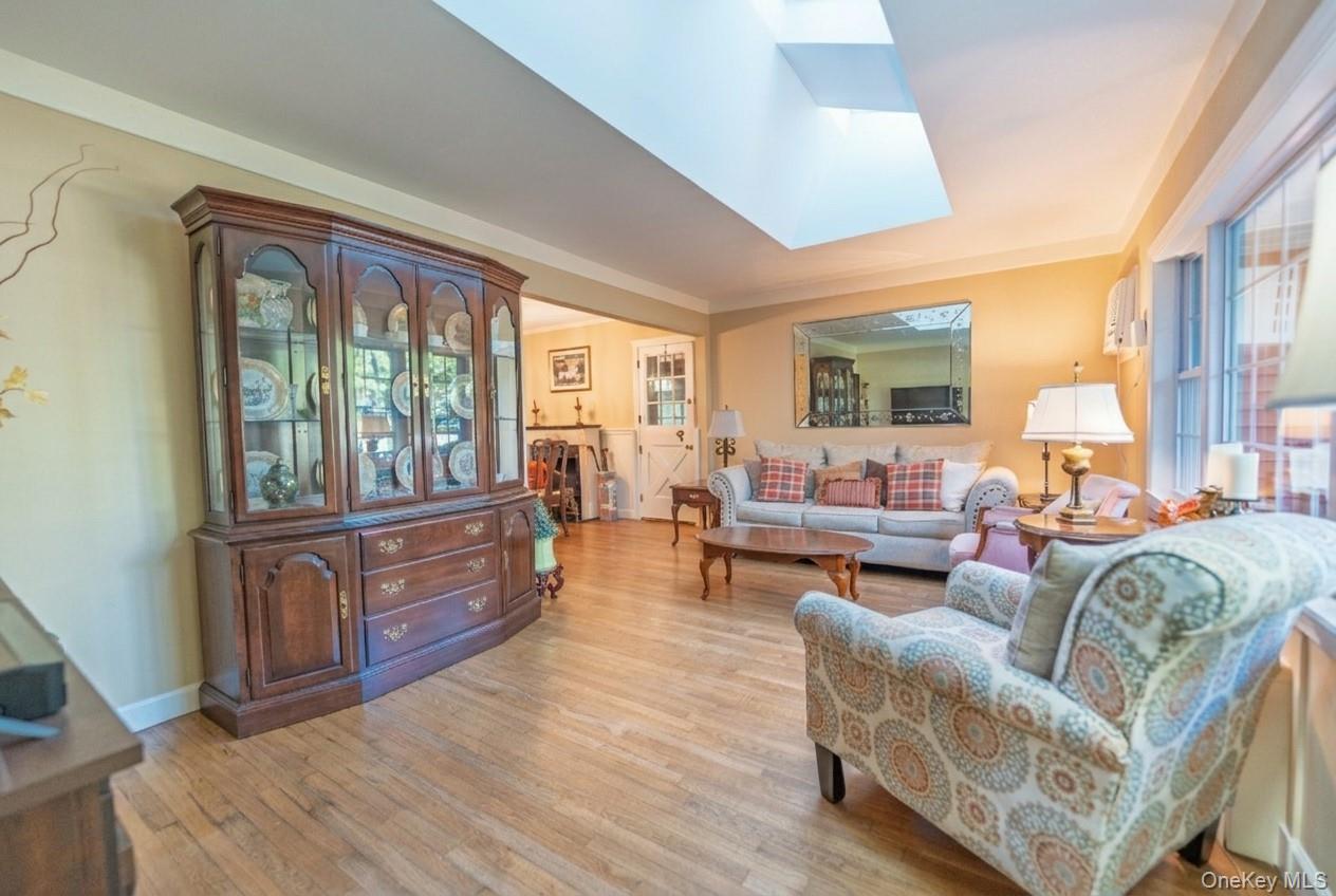 2 Charles Avenue – For Sale photo 3