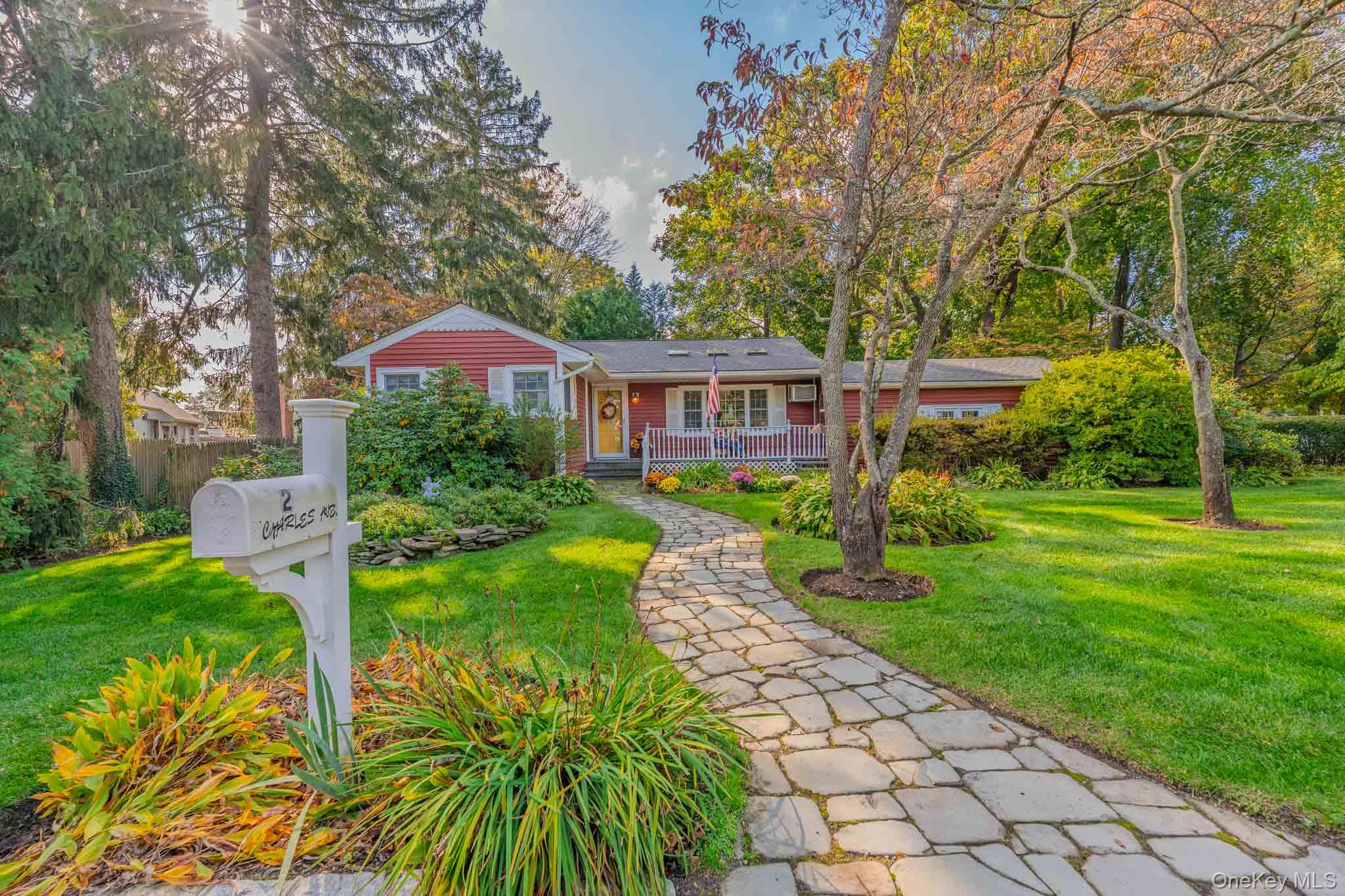 2 Charles Avenue – For Sale