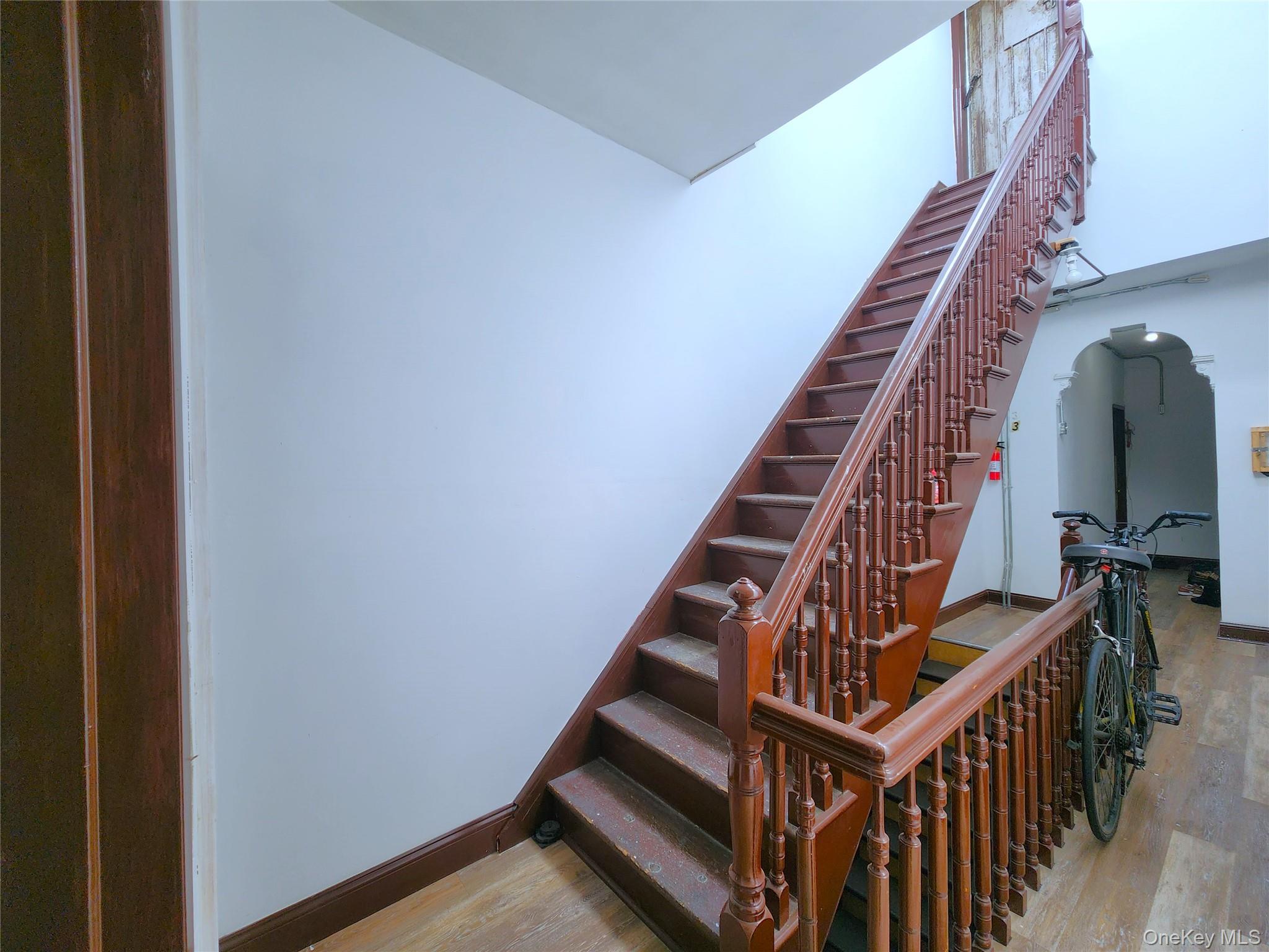 654 Seneca Avenue – For Sale photo 12