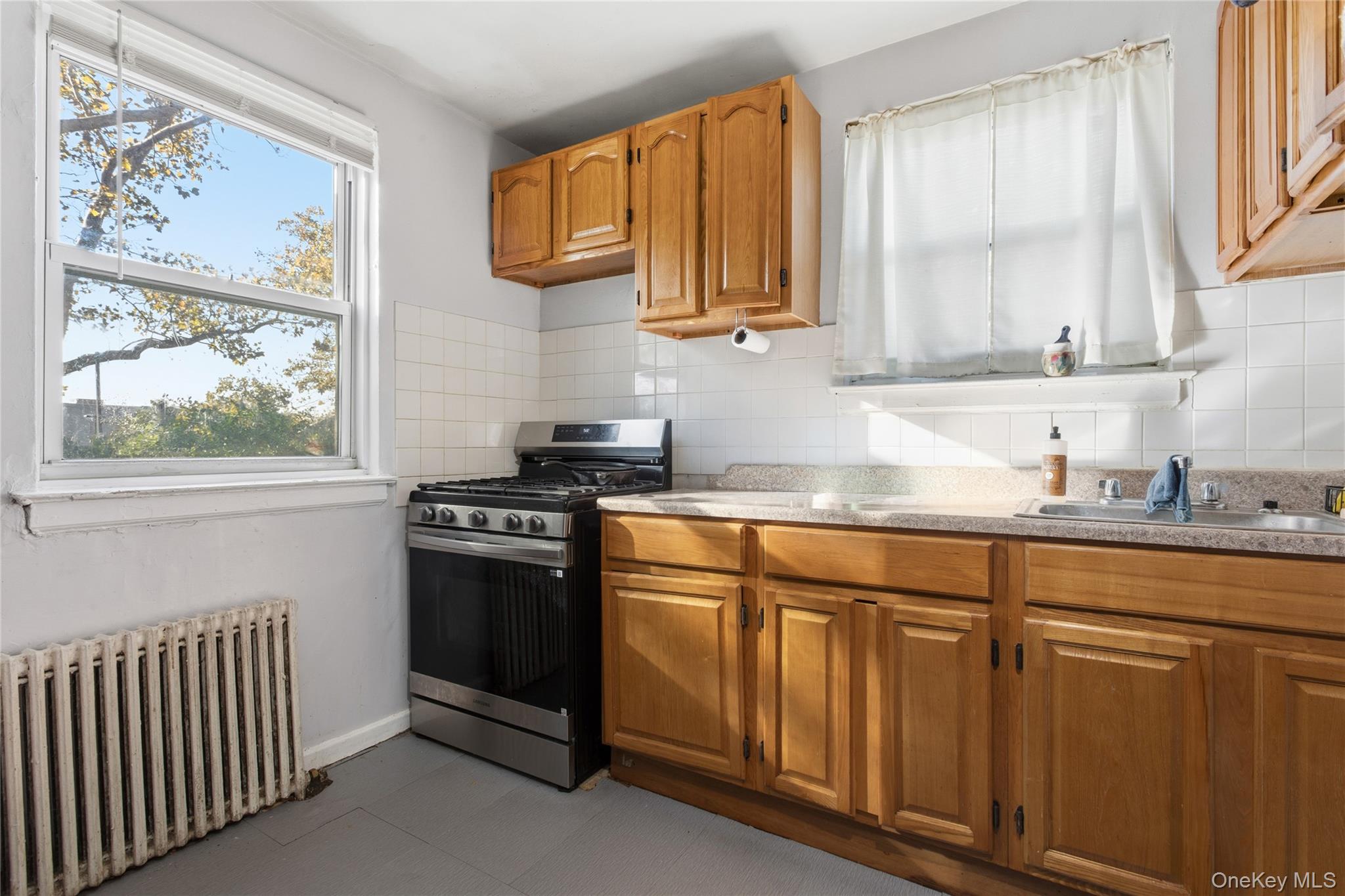 255-43 75th Avenue, Unit 2 photo 3
