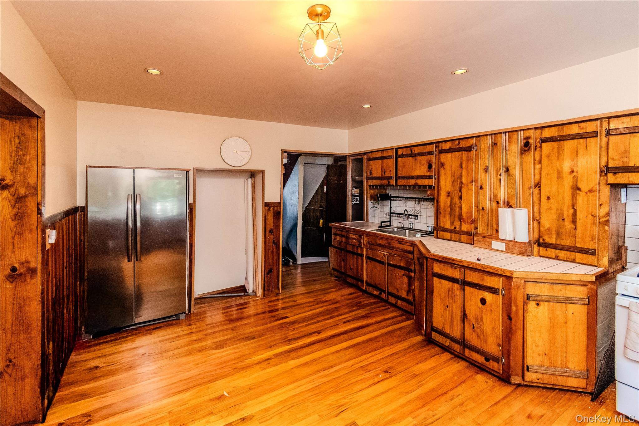 432 1st Street – For Sale photo 7