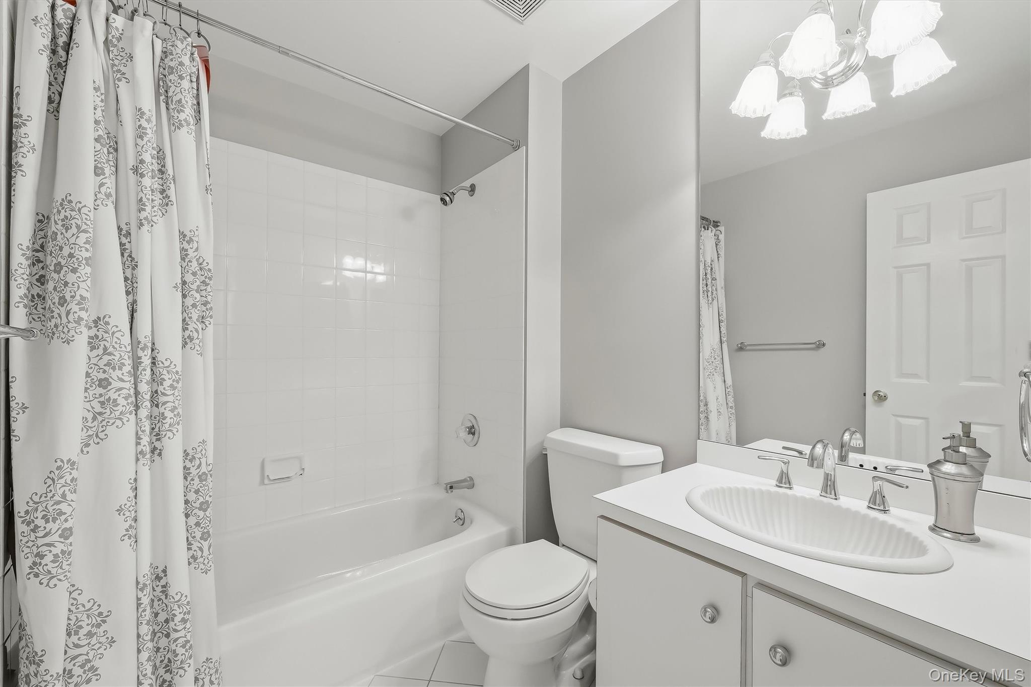 26 Washington Circle – For Sale photo 13