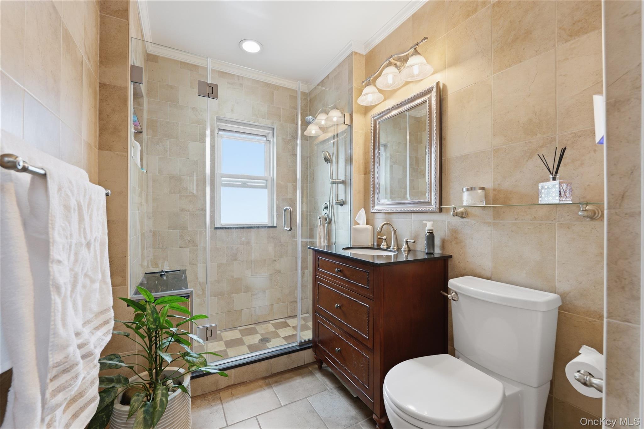 6483 83rd Place – For Sale photo 21