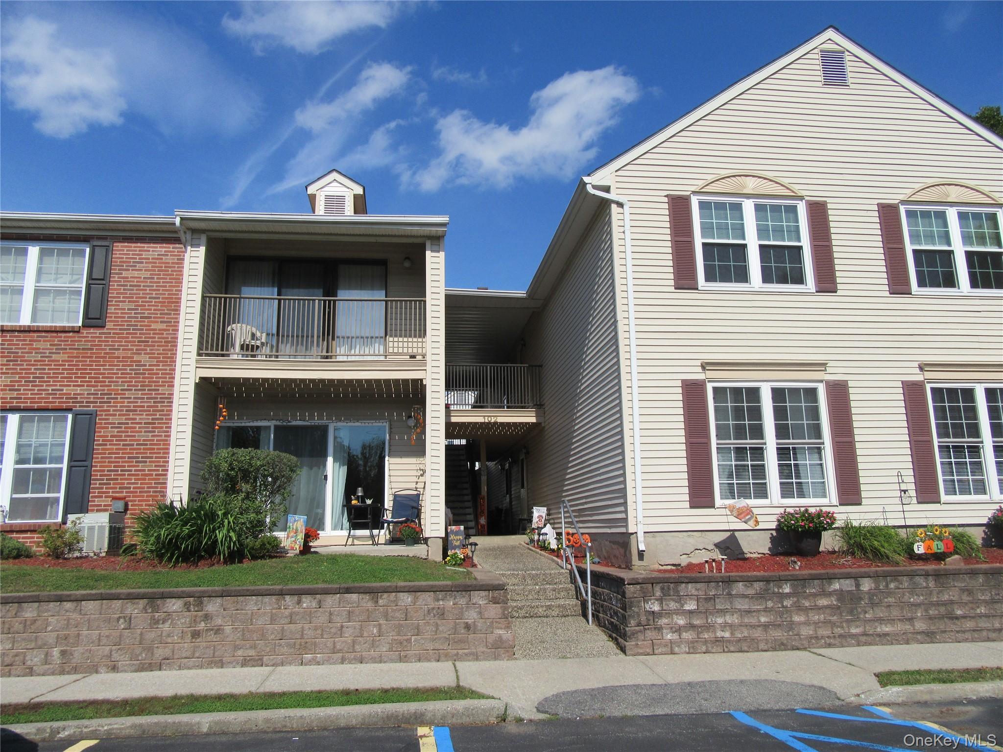 102 Cartwheel Court, Unit 22