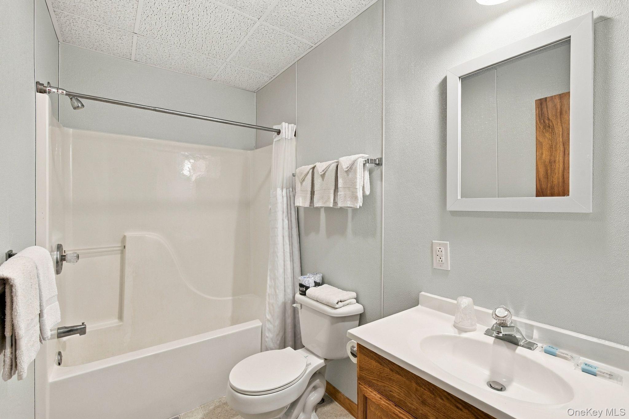 77 Johnny Cake Lane – For Sale photo 37