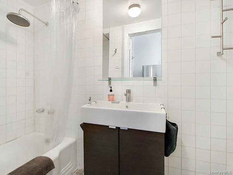 181 Irving Avenue – For Sale photo 6