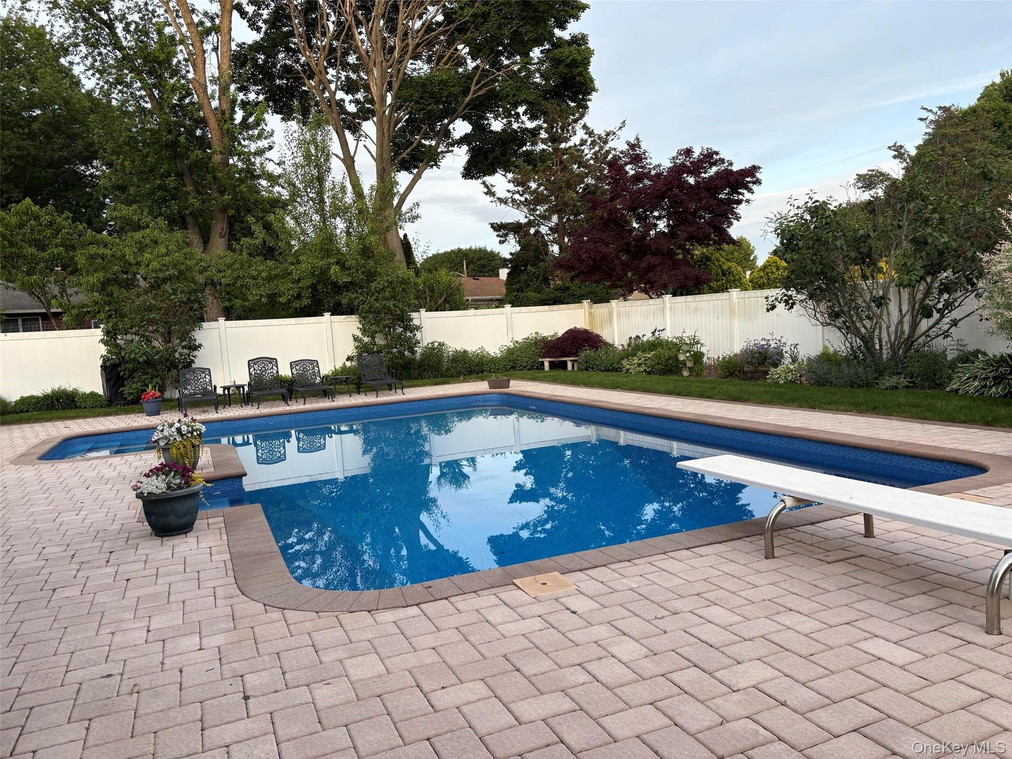 153 Montrose Drive – For Sale photo 31