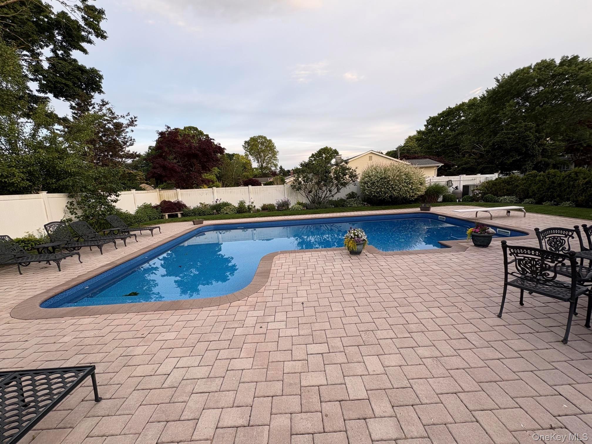 153 Montrose Drive – For Sale photo 30