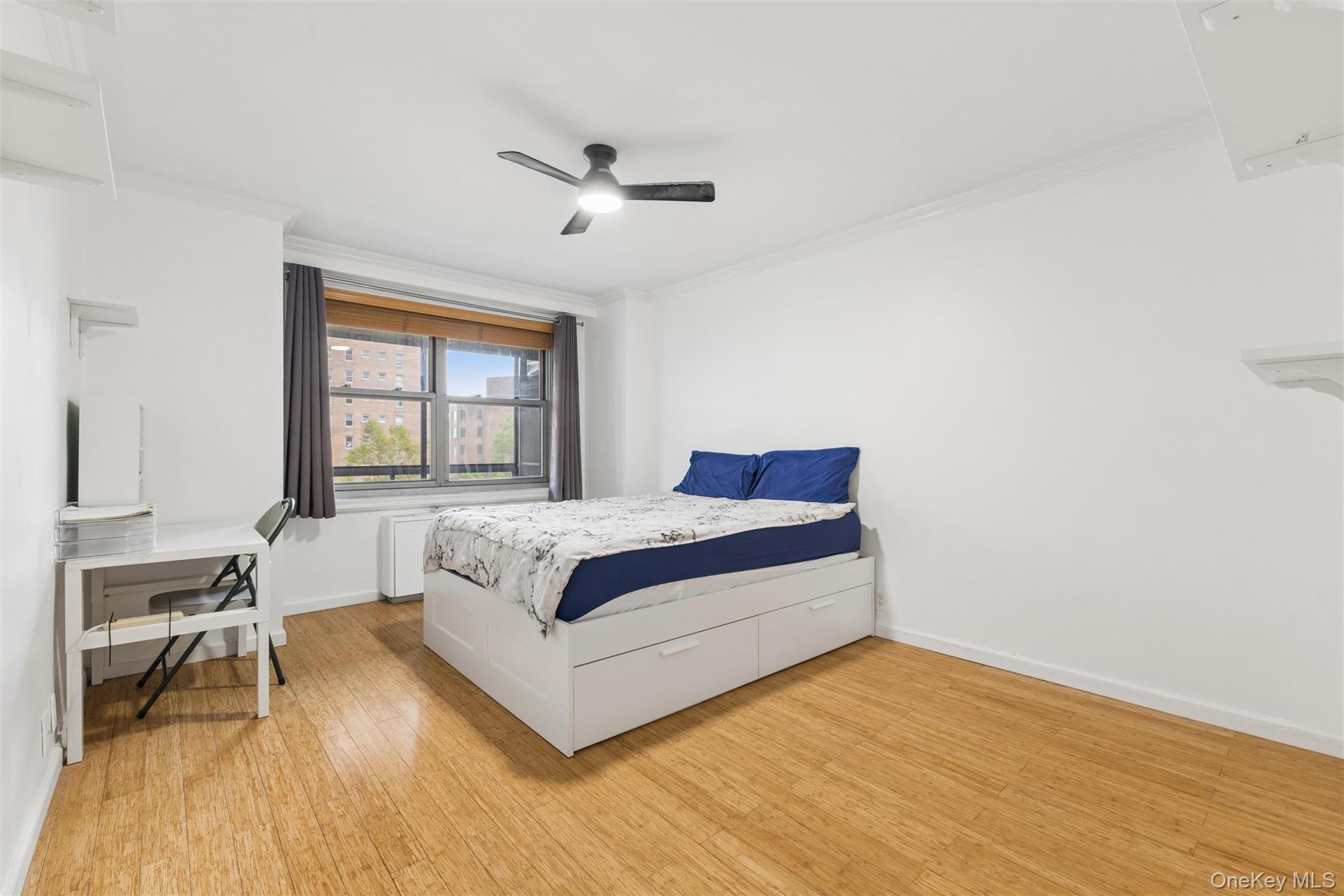 70-25 Yellowstone Boulevard, Unit 3X photo 2