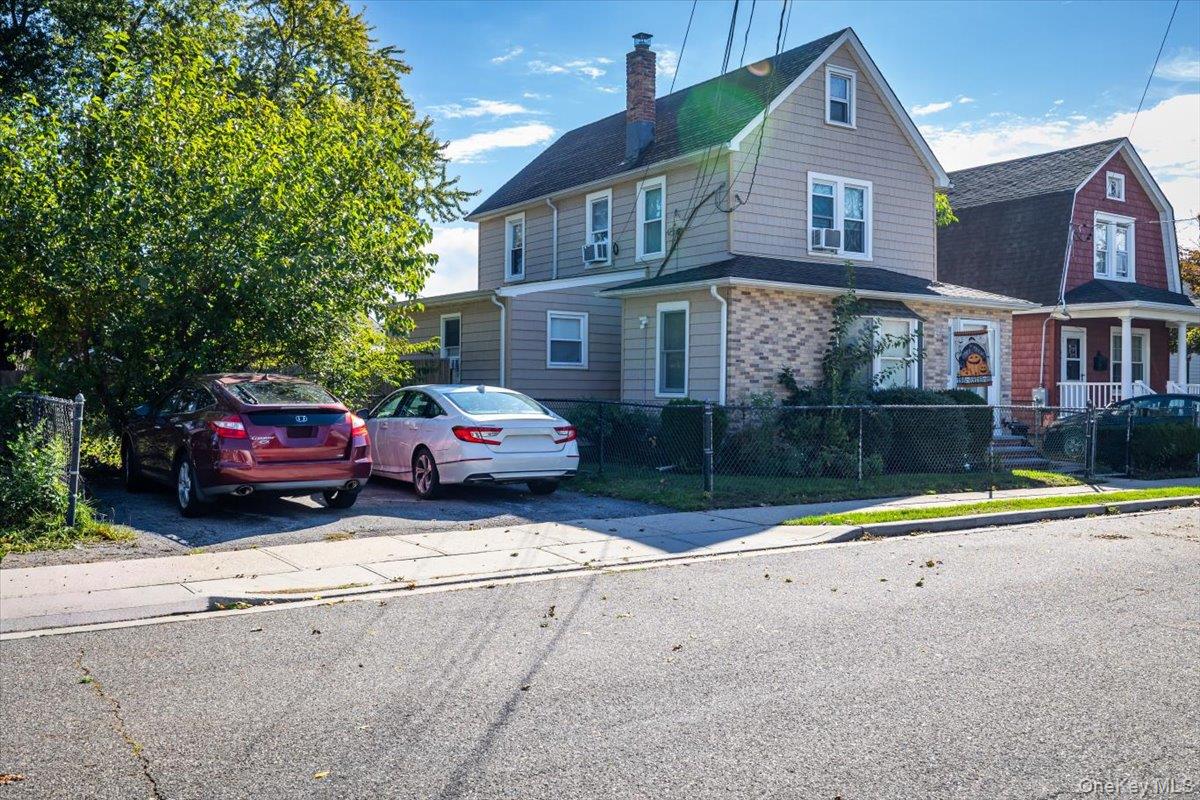 51 Columbia Street – For Sale
