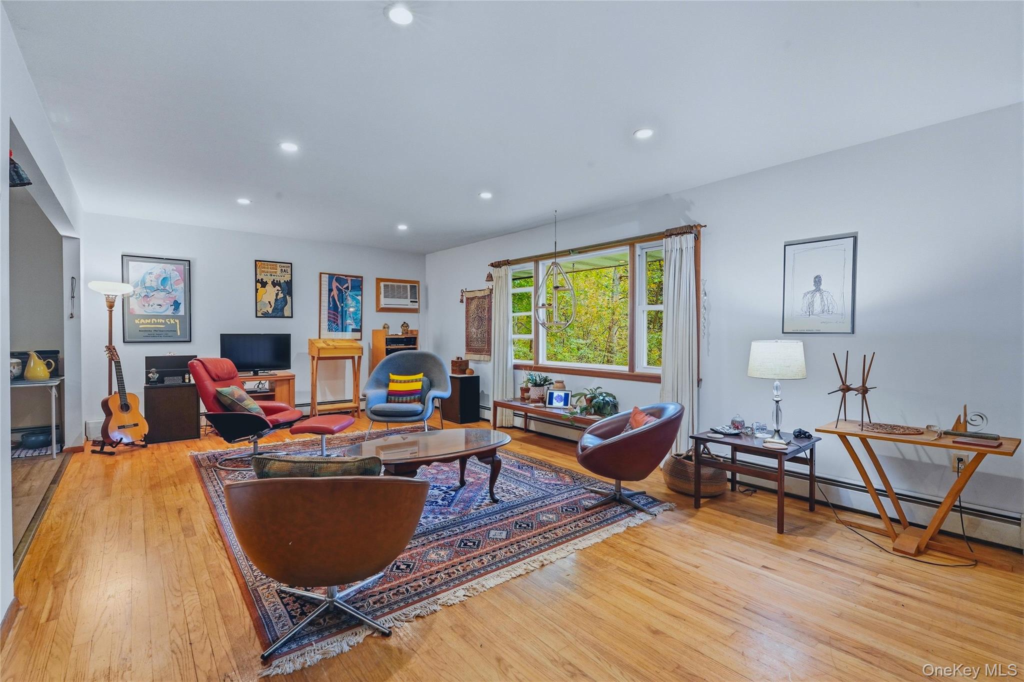 5 Stonehedge Avenue – For Sale photo 3