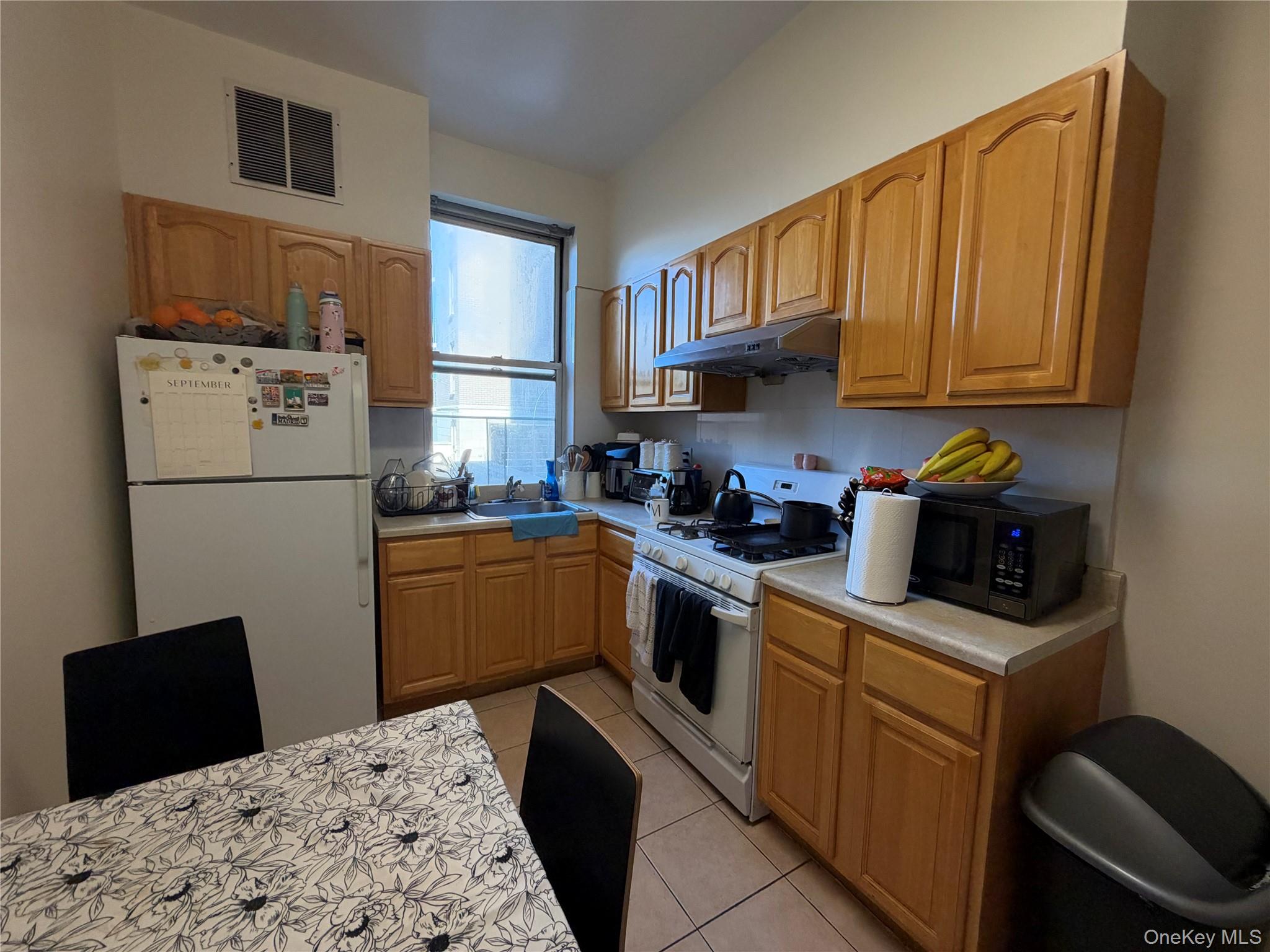 1833 27th Avenue – For Sale photo 8