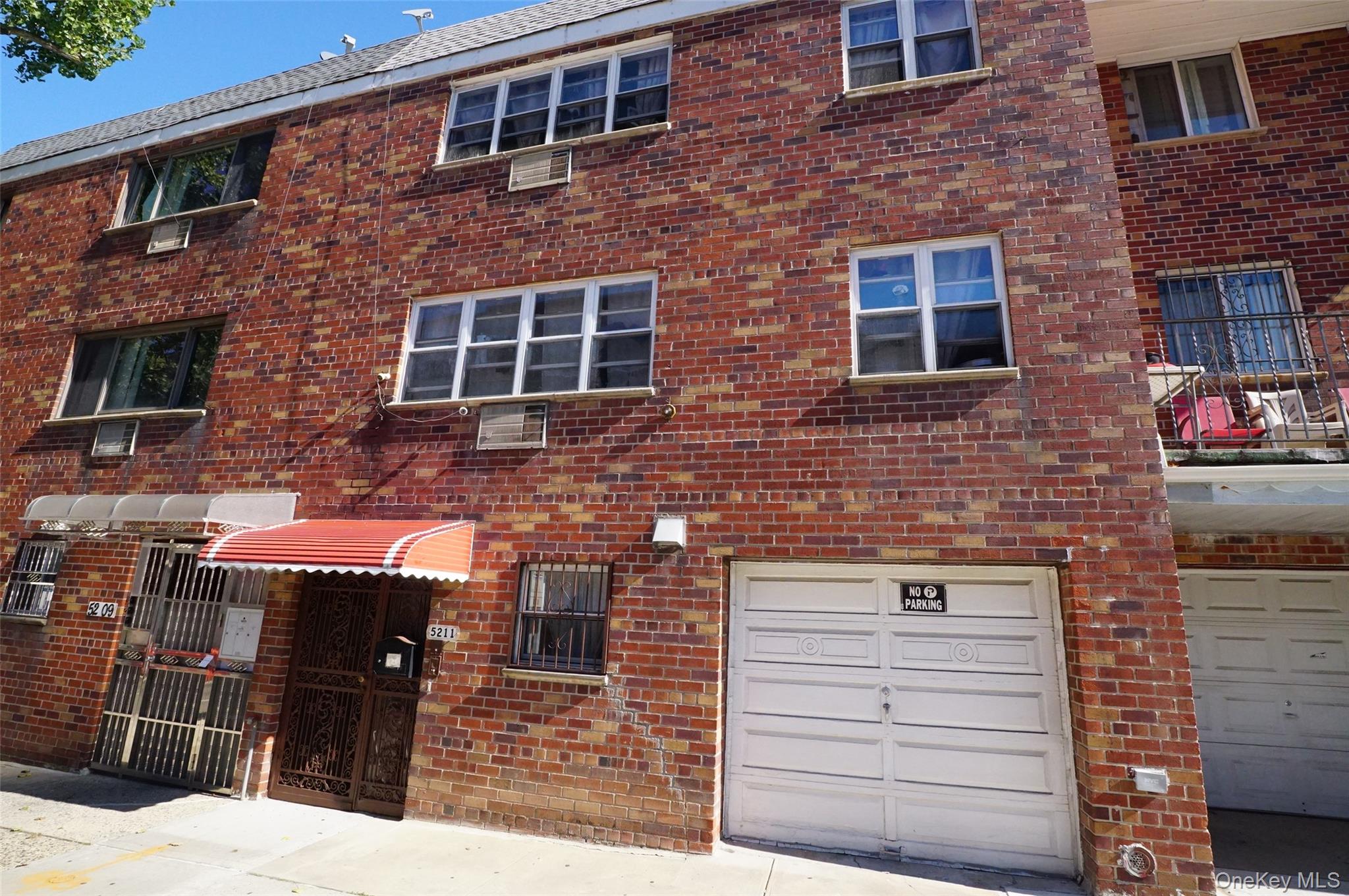 52-11 Seabury Street, Unit 1FL